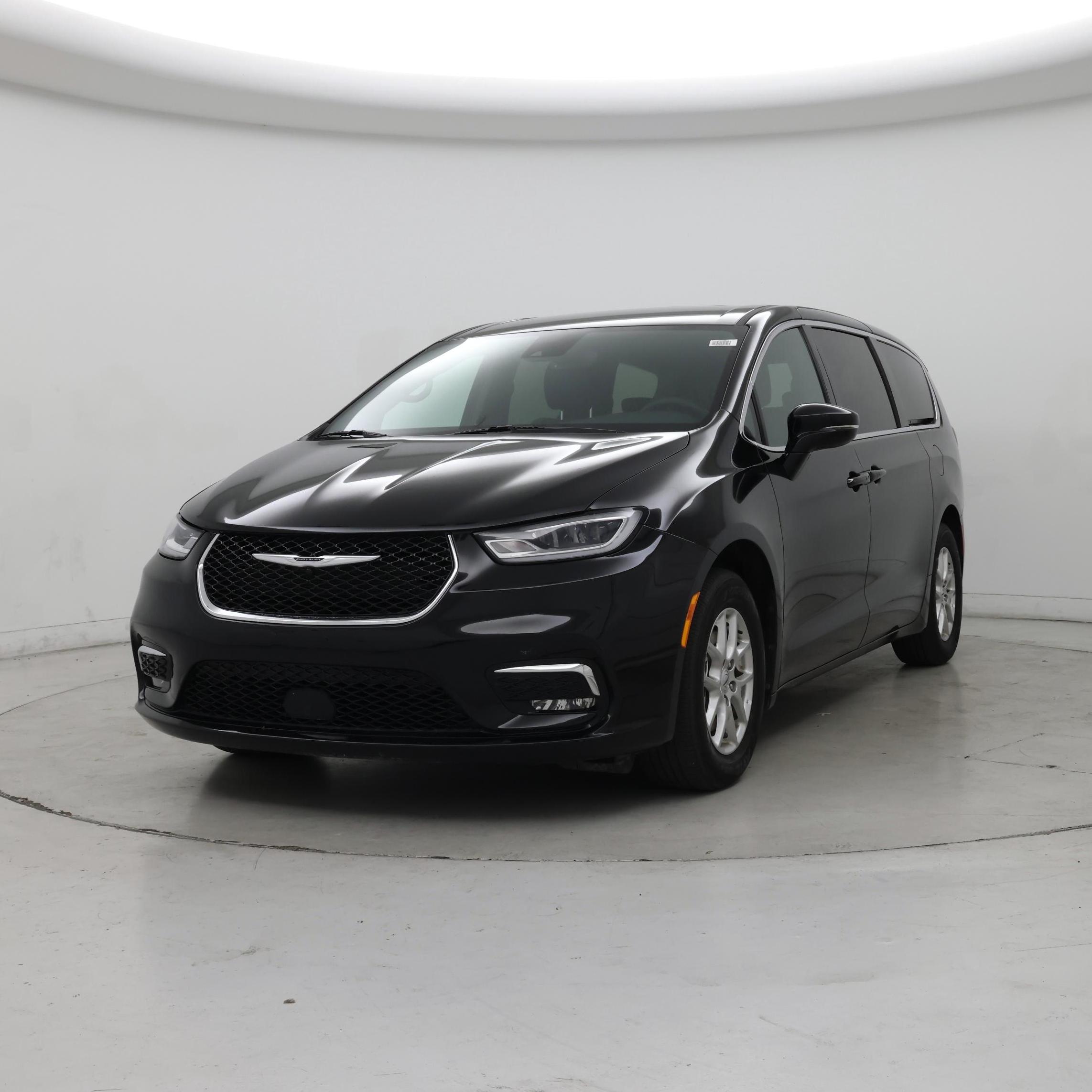 Thumbnail: 2025 Chrysler Pacifica - 4