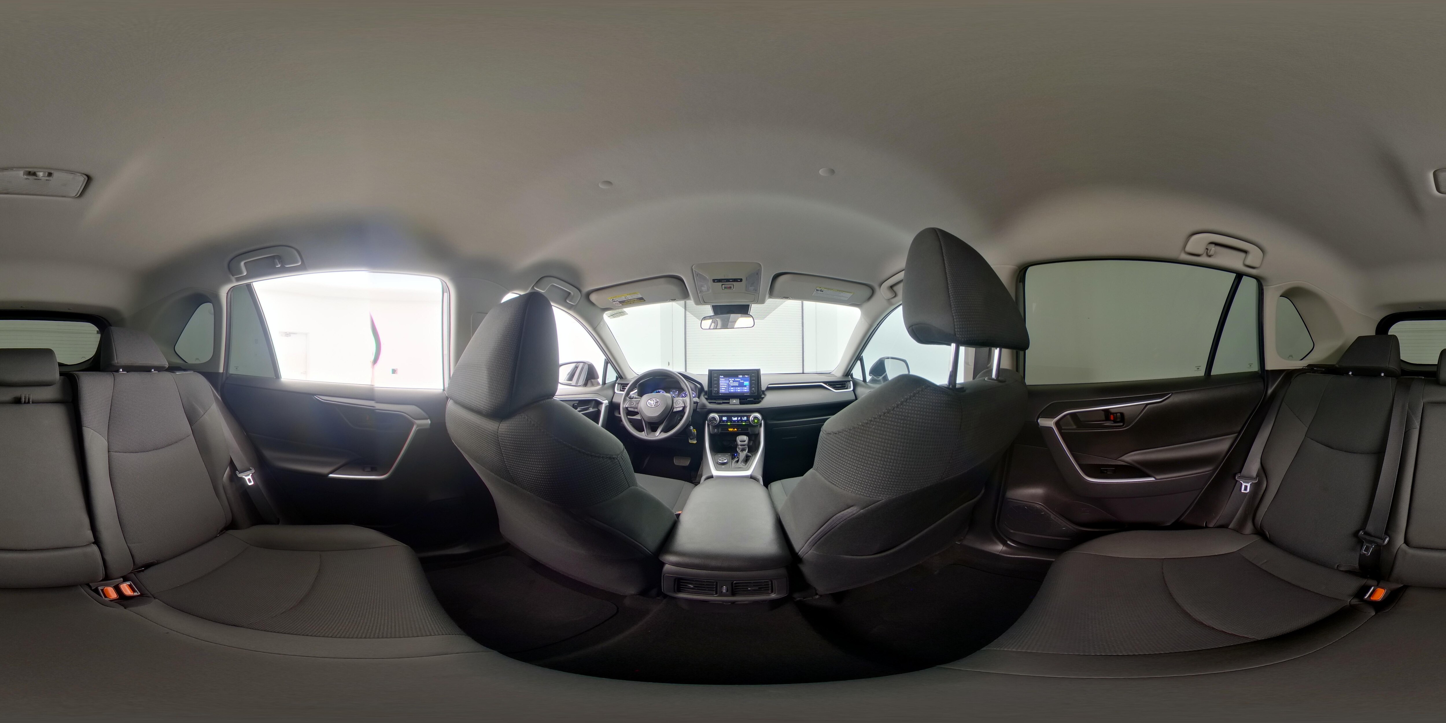2021 Toyota RAV4 LE - Photo 25