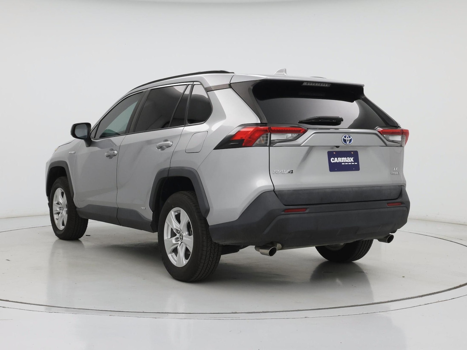 2021 Toyota RAV4 LE - Photo 3