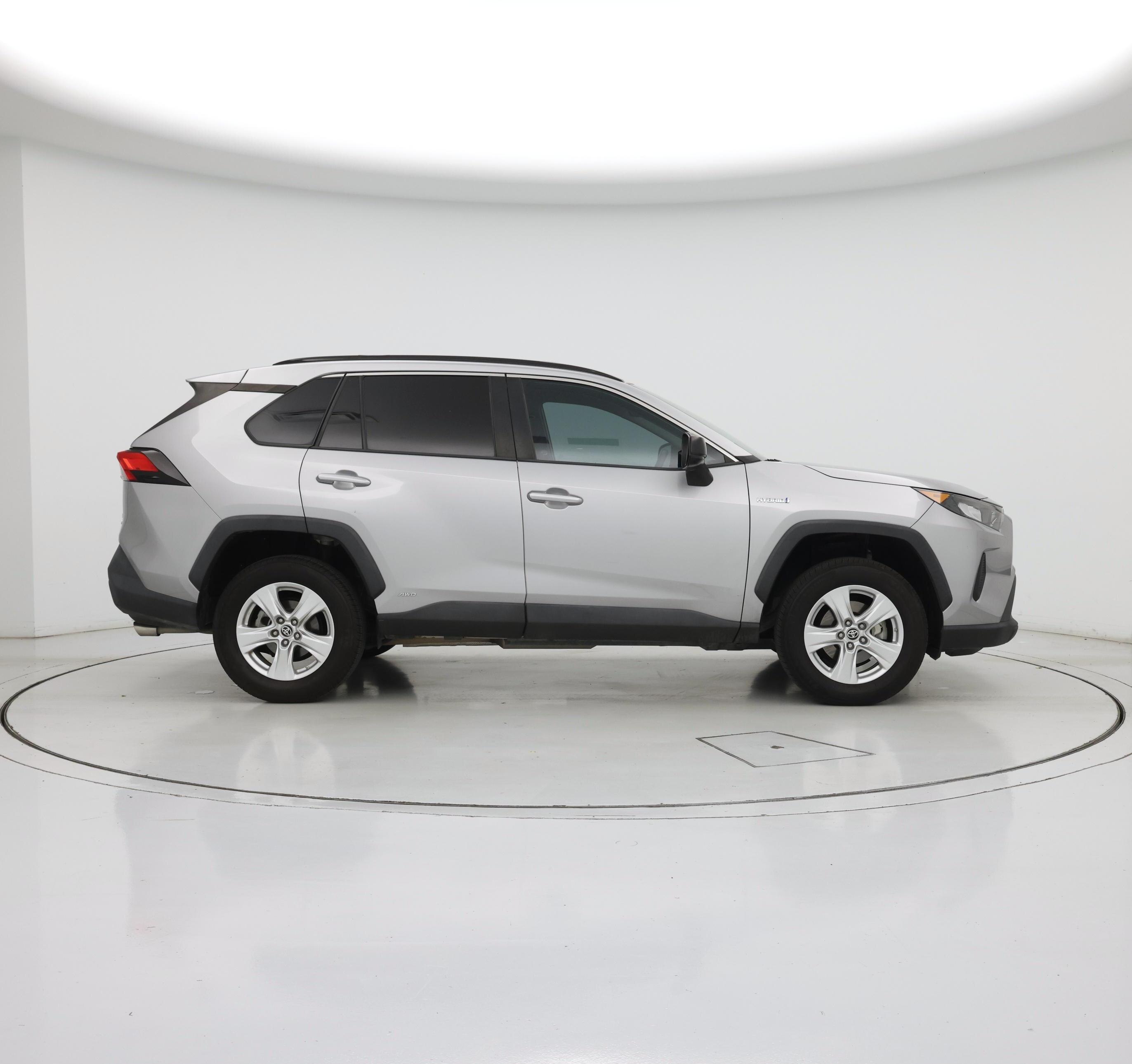 Thumbnail: 2021 Toyota RAV4 - 7