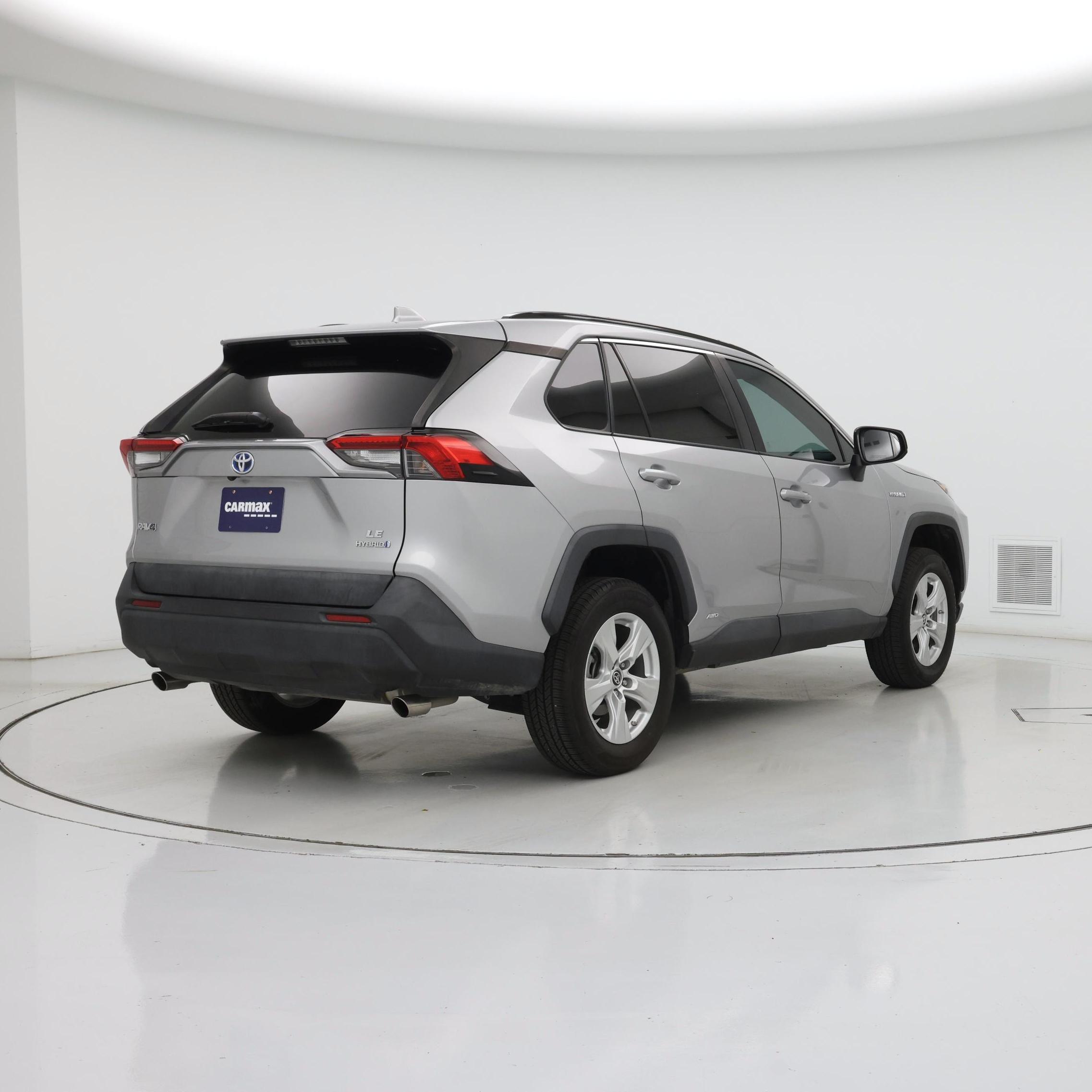 Thumbnail: 2021 Toyota RAV4 - 8