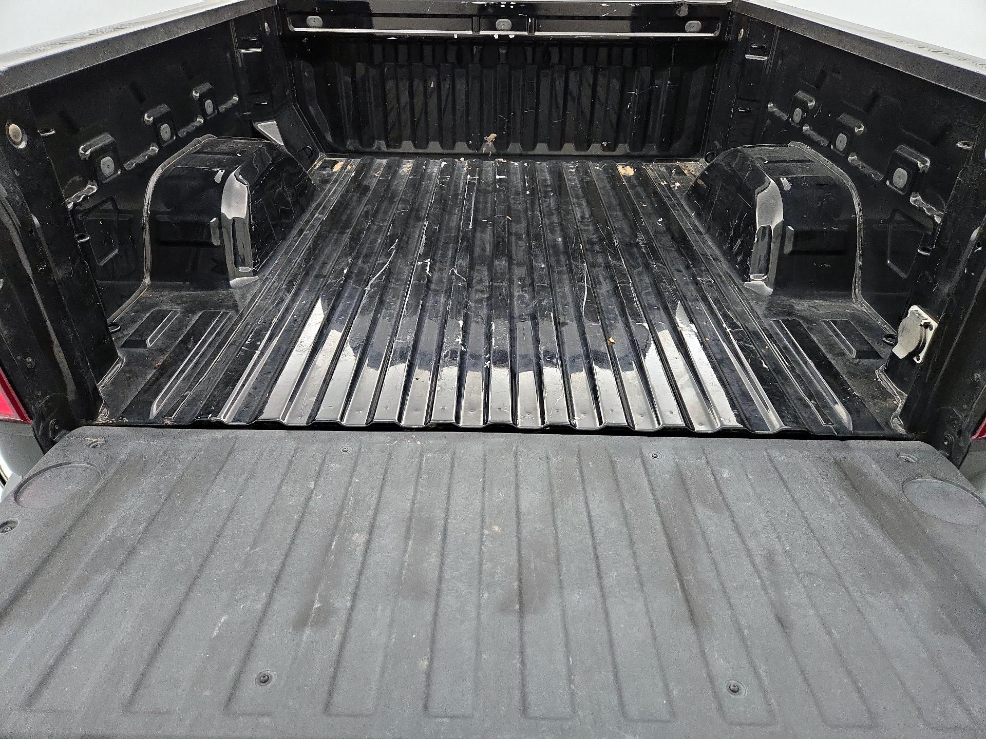 Thumbnail: 2022 Chevrolet Silverado 1500 - 19