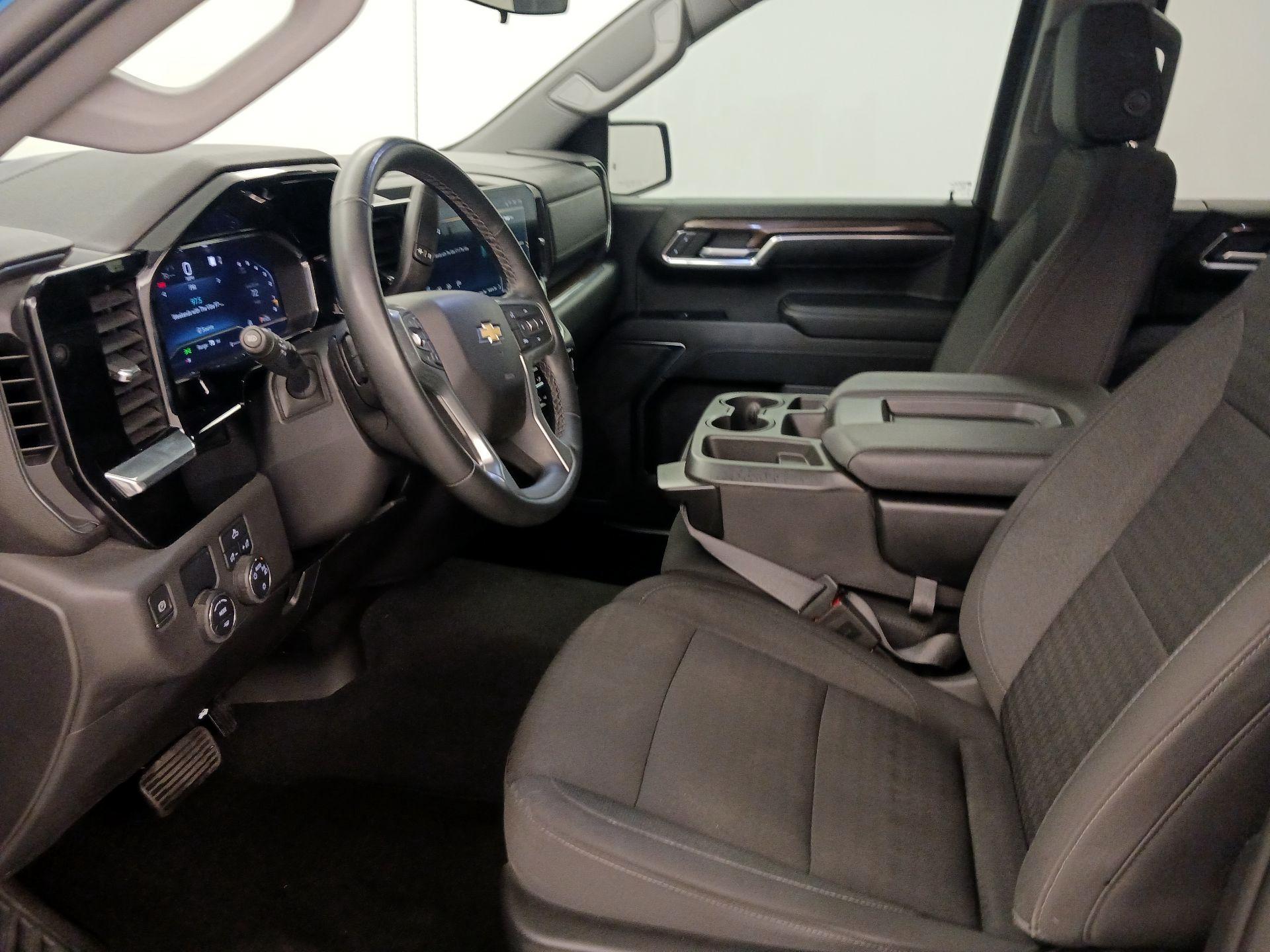 Thumbnail: 2023 Chevrolet Silverado 1500 - 11