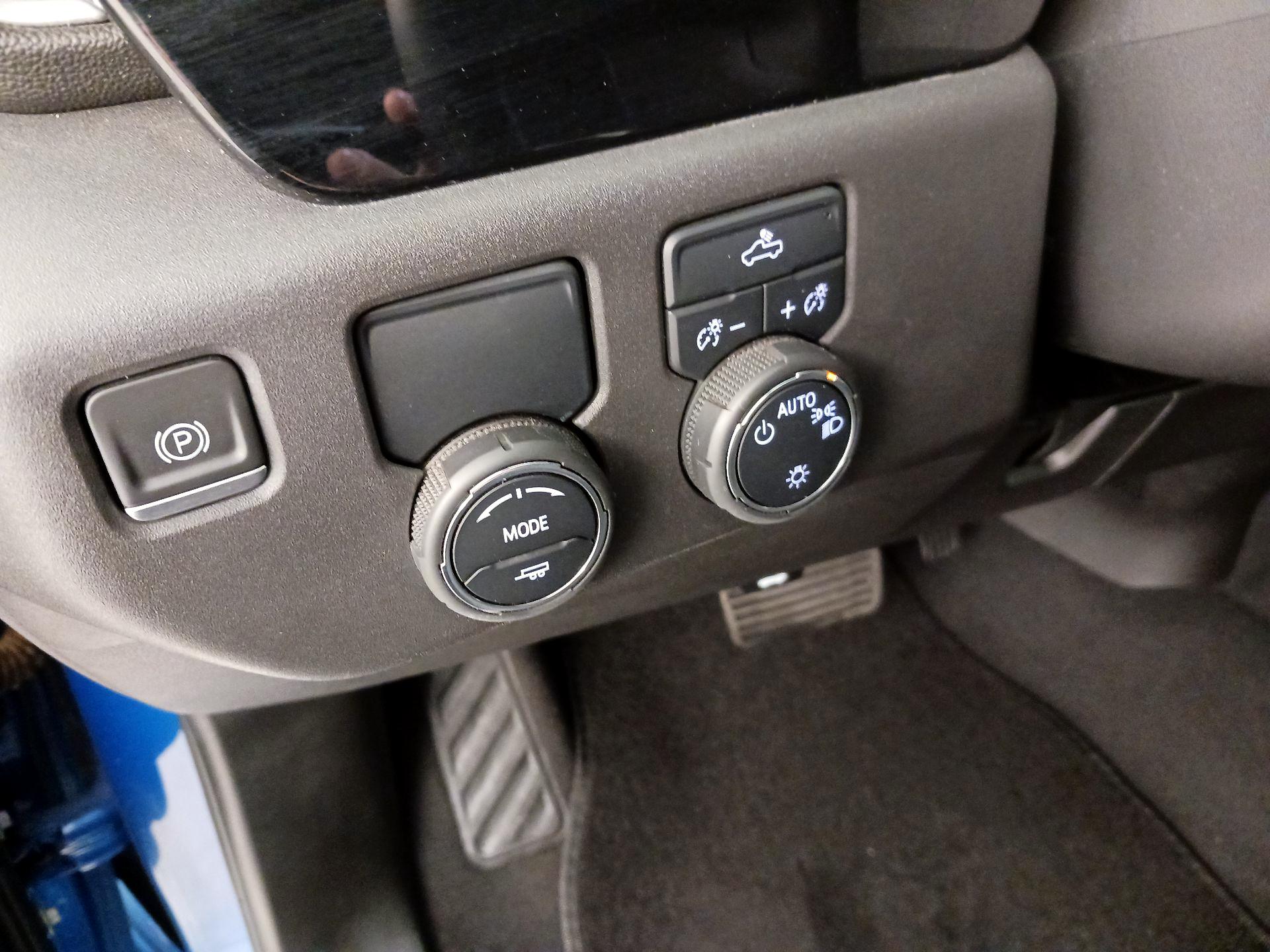 Thumbnail: 2023 Chevrolet Silverado 1500 - 13