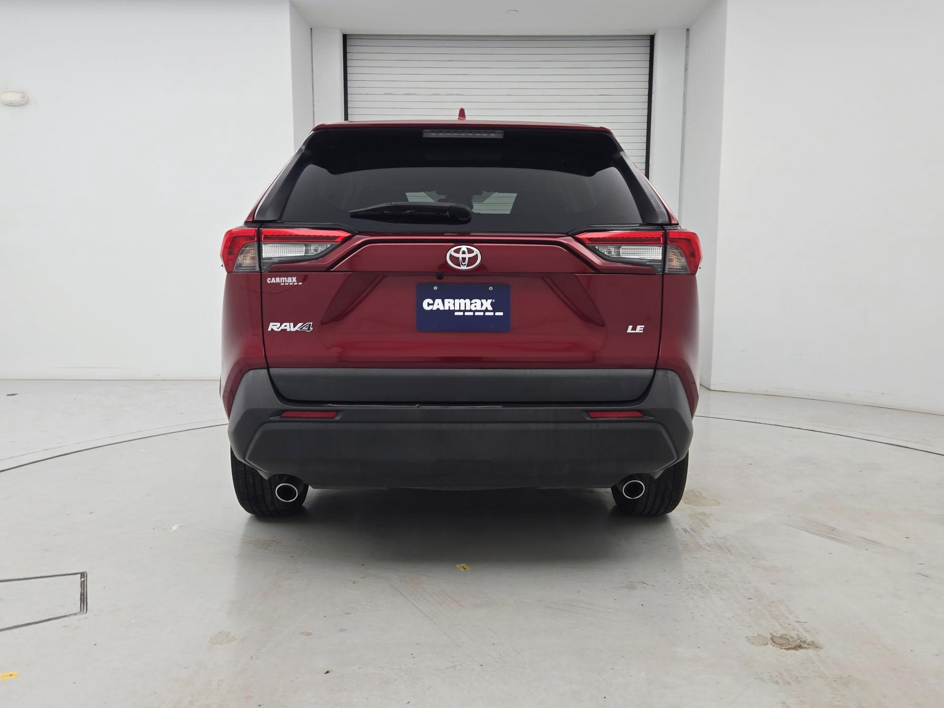 Thumbnail: 2022 Toyota RAV4 - 6