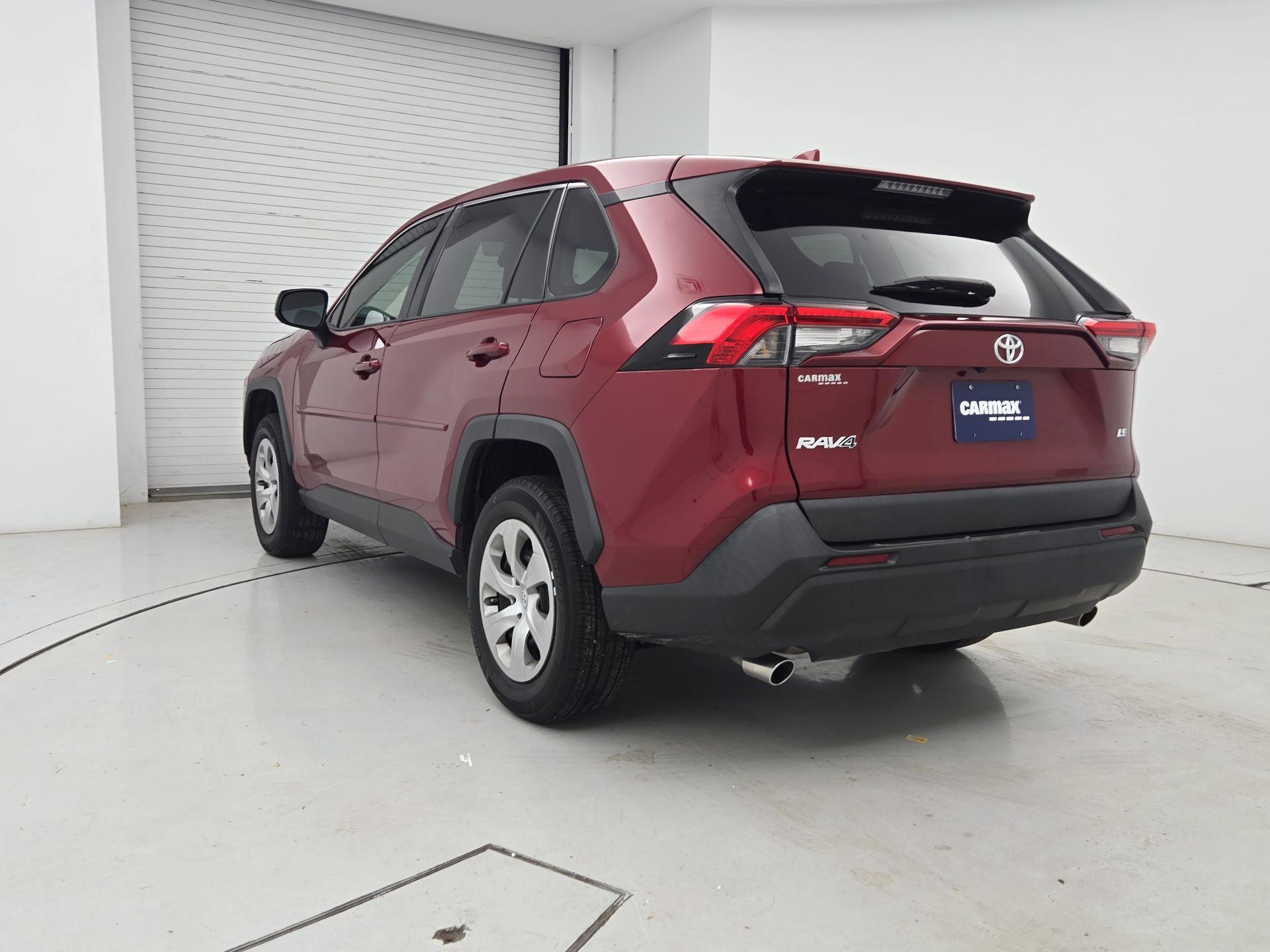 Thumbnail: 2022 Toyota RAV4 - 7