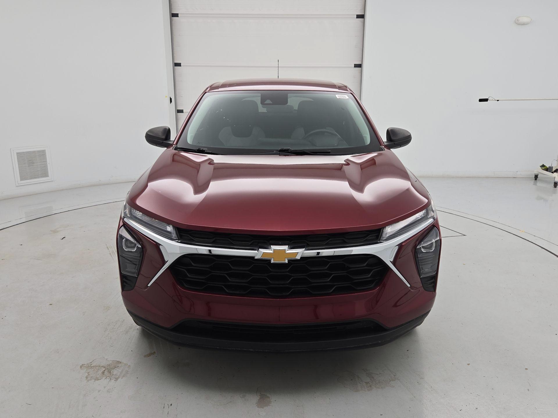 Thumbnail: 2024 Chevrolet Trax - 2