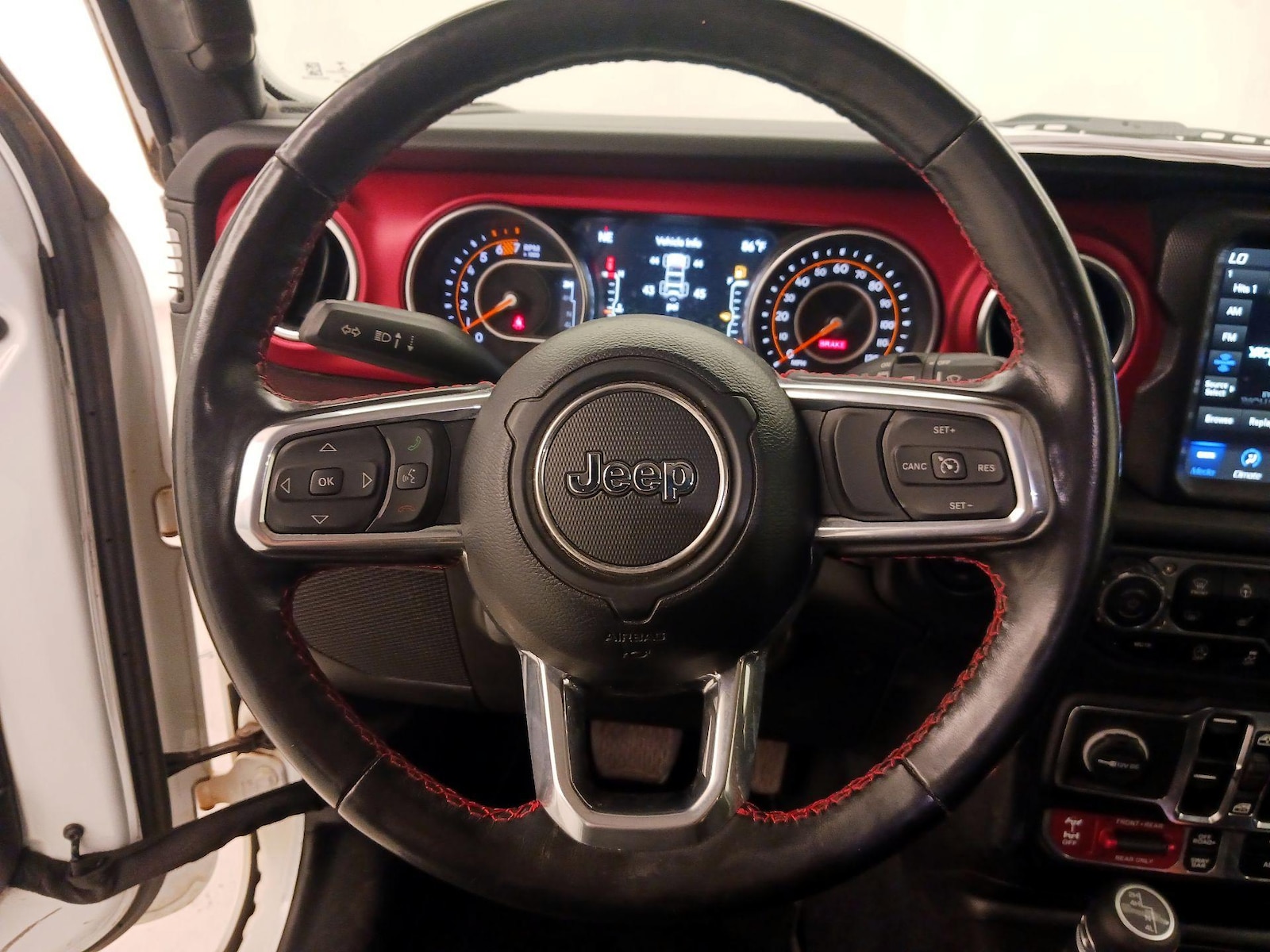 2023 Jeep Wrangler 4-Door Rubicon - Photo 11