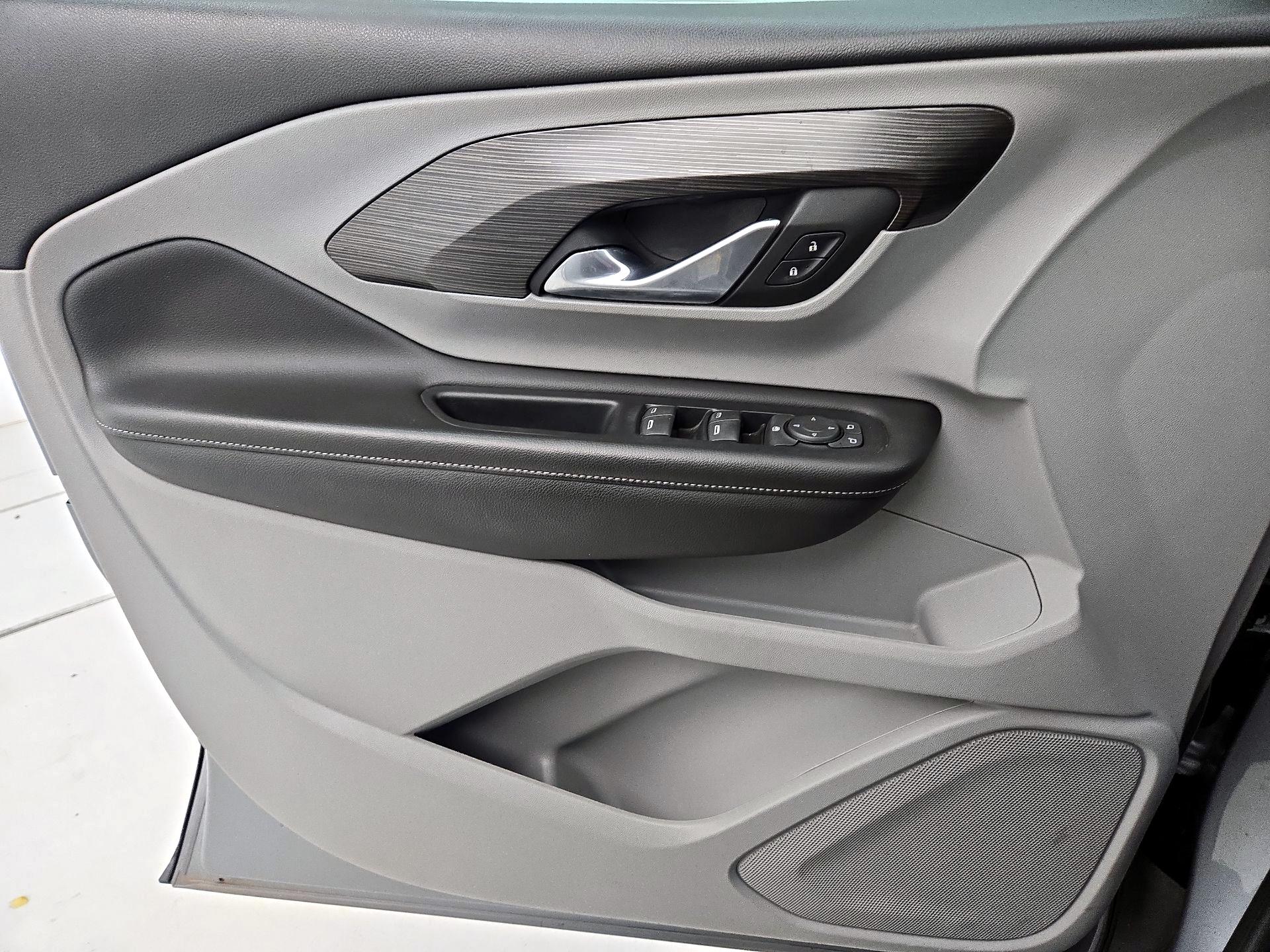 Thumbnail: 2023 GMC Terrain - 12