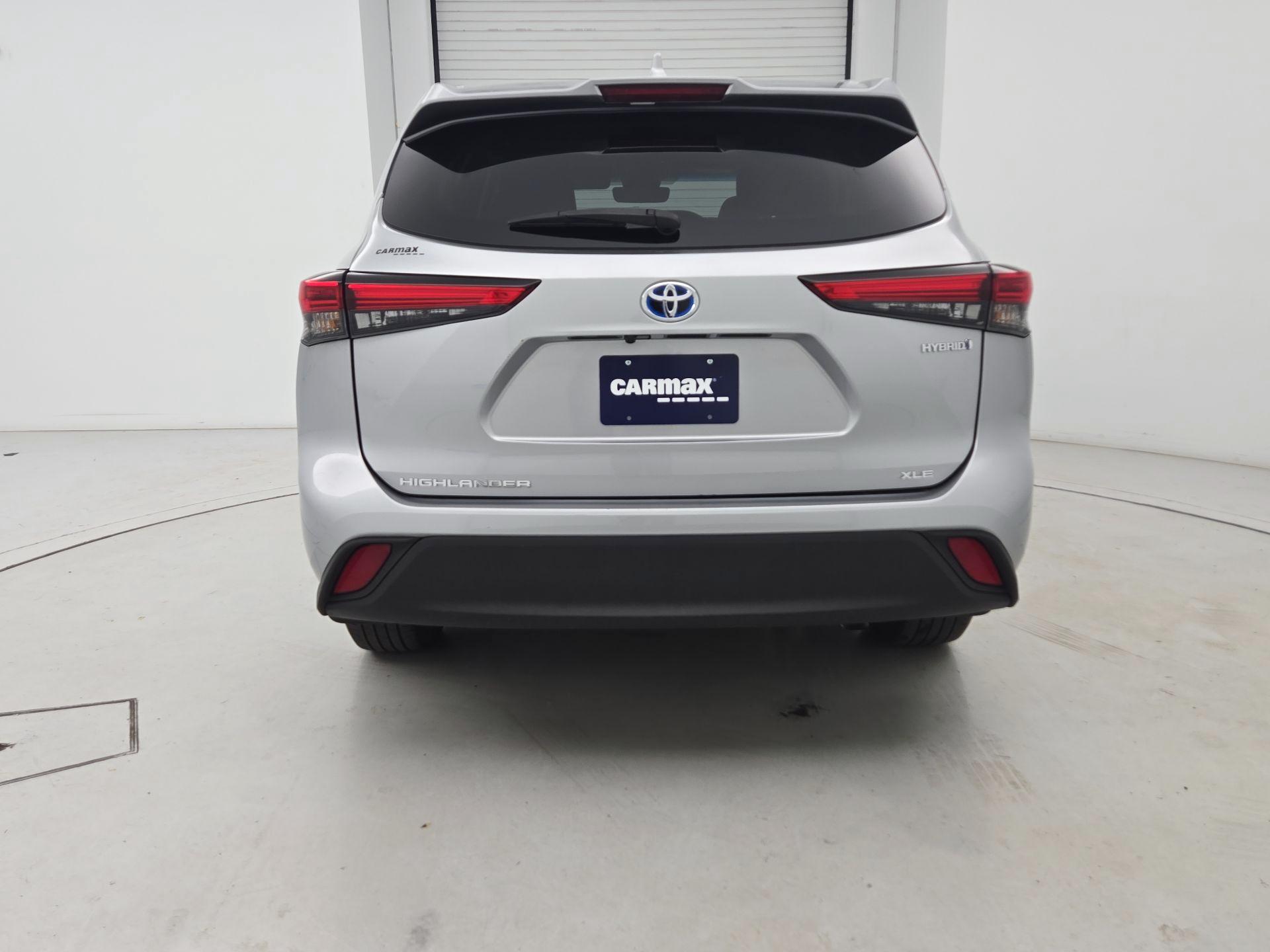 Thumbnail: 2022 Toyota Highlander - 6