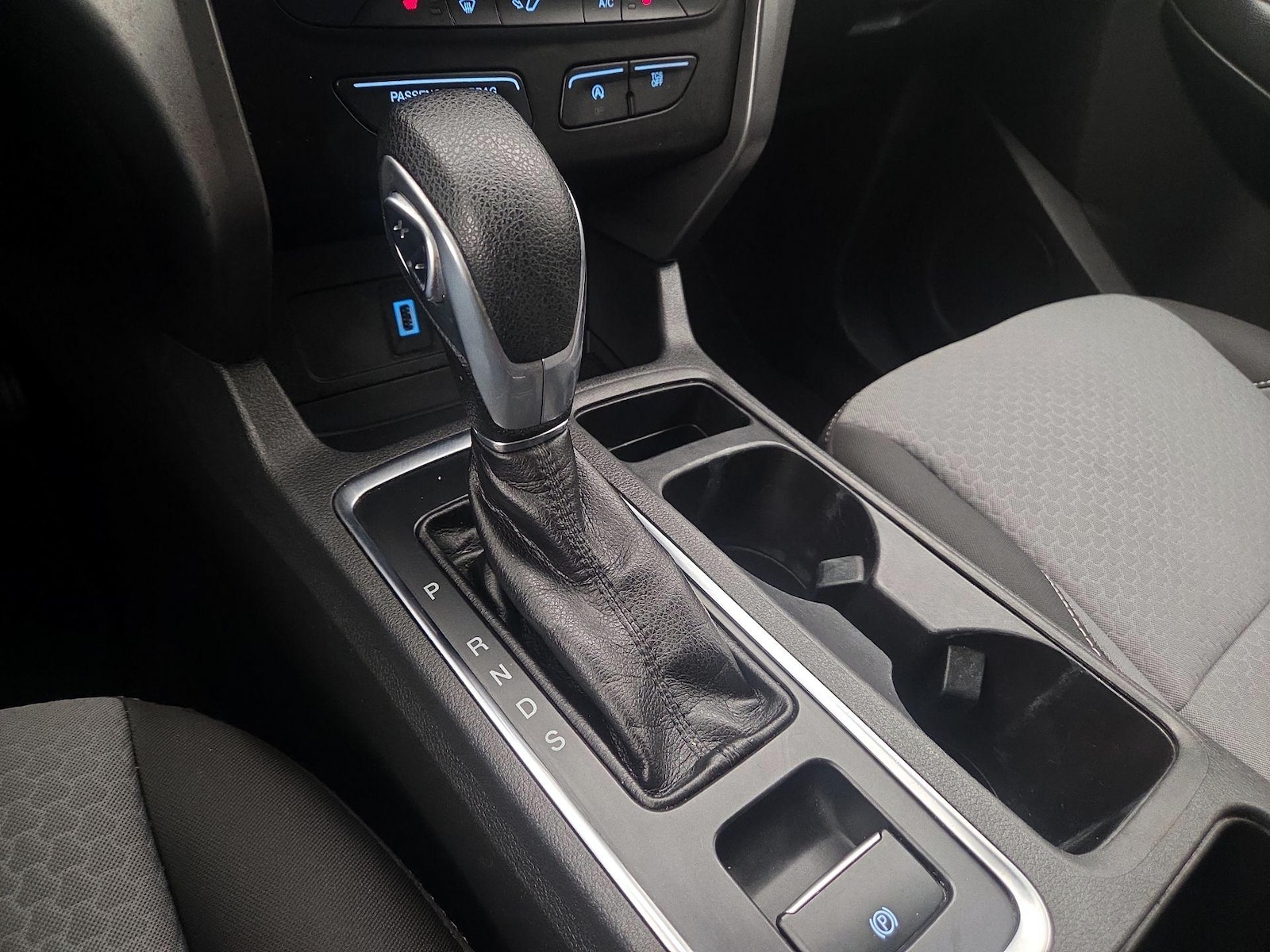 2019 Ford Escape SE - Photo 18