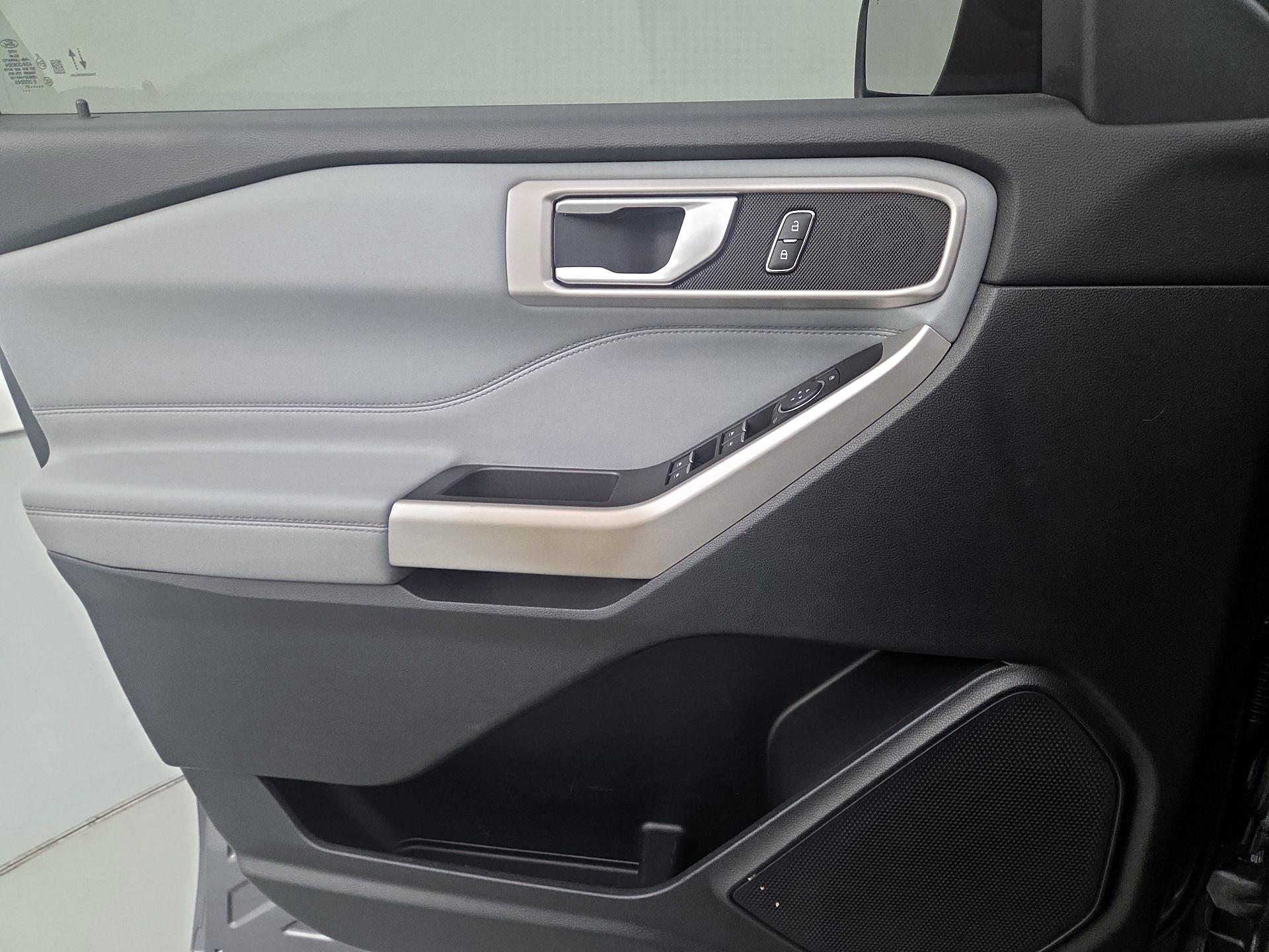 Thumbnail: 2021 Ford Explorer - 12