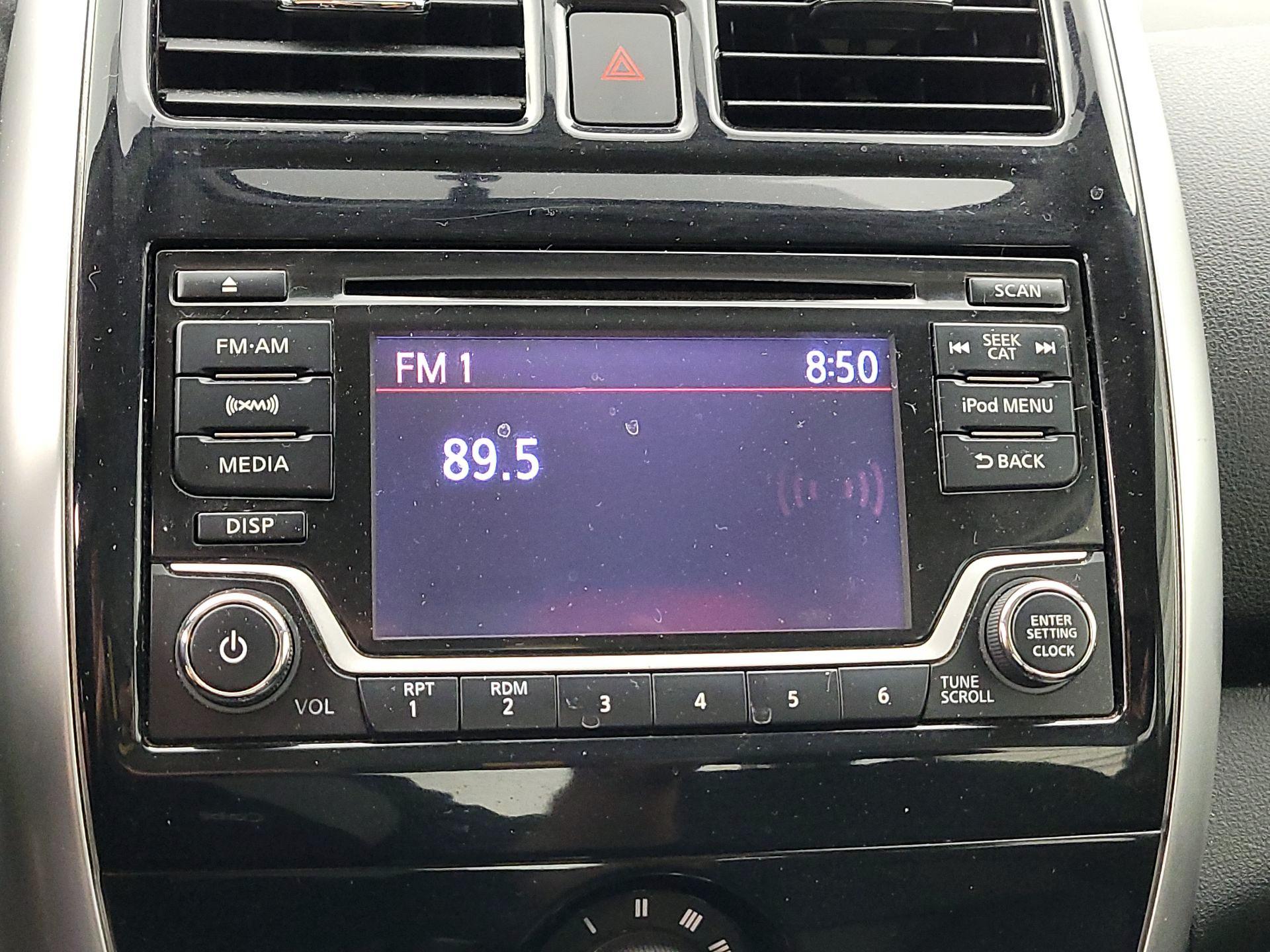 Thumbnail: 2018 Nissan Versa - 15