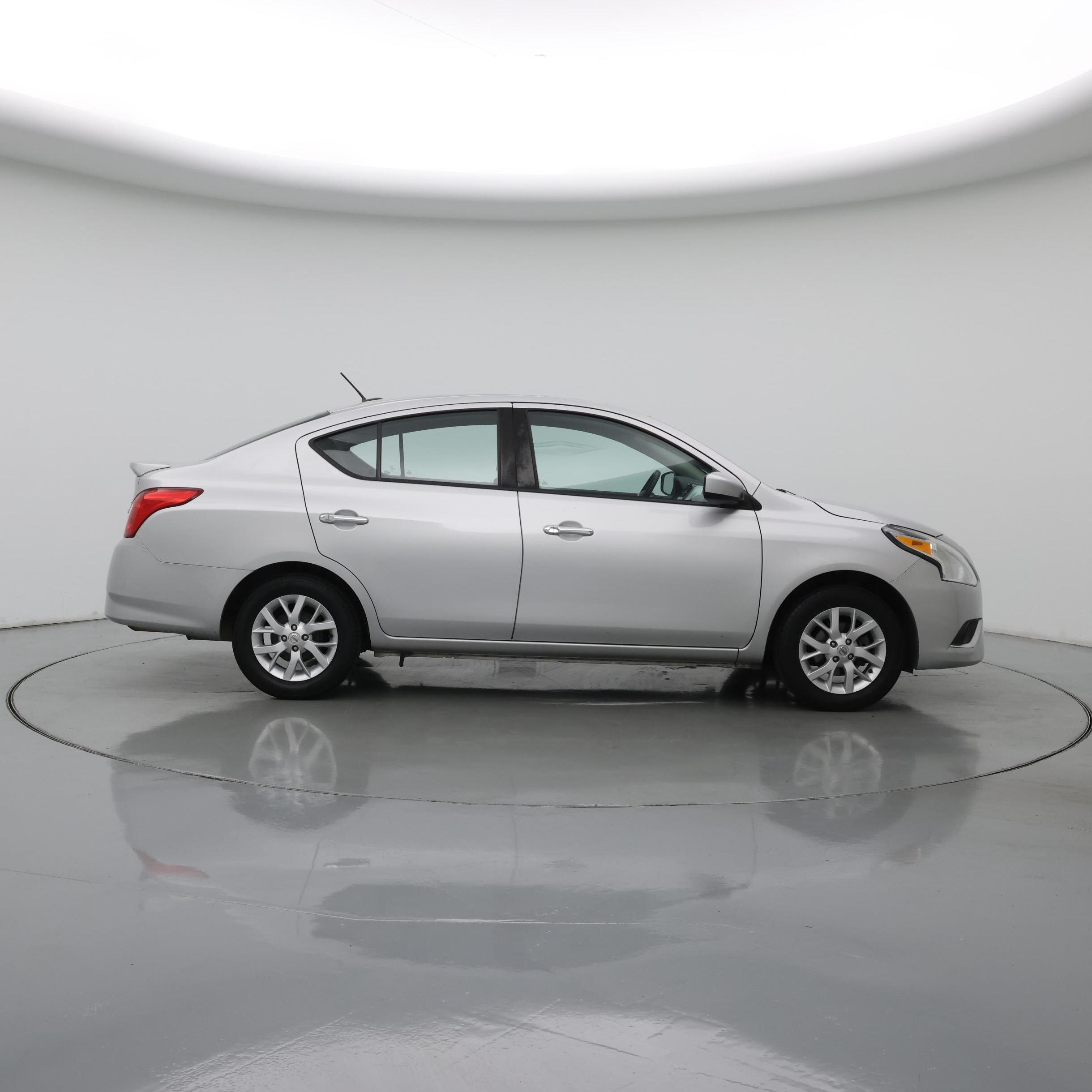 Thumbnail: 2018 Nissan Versa - 7