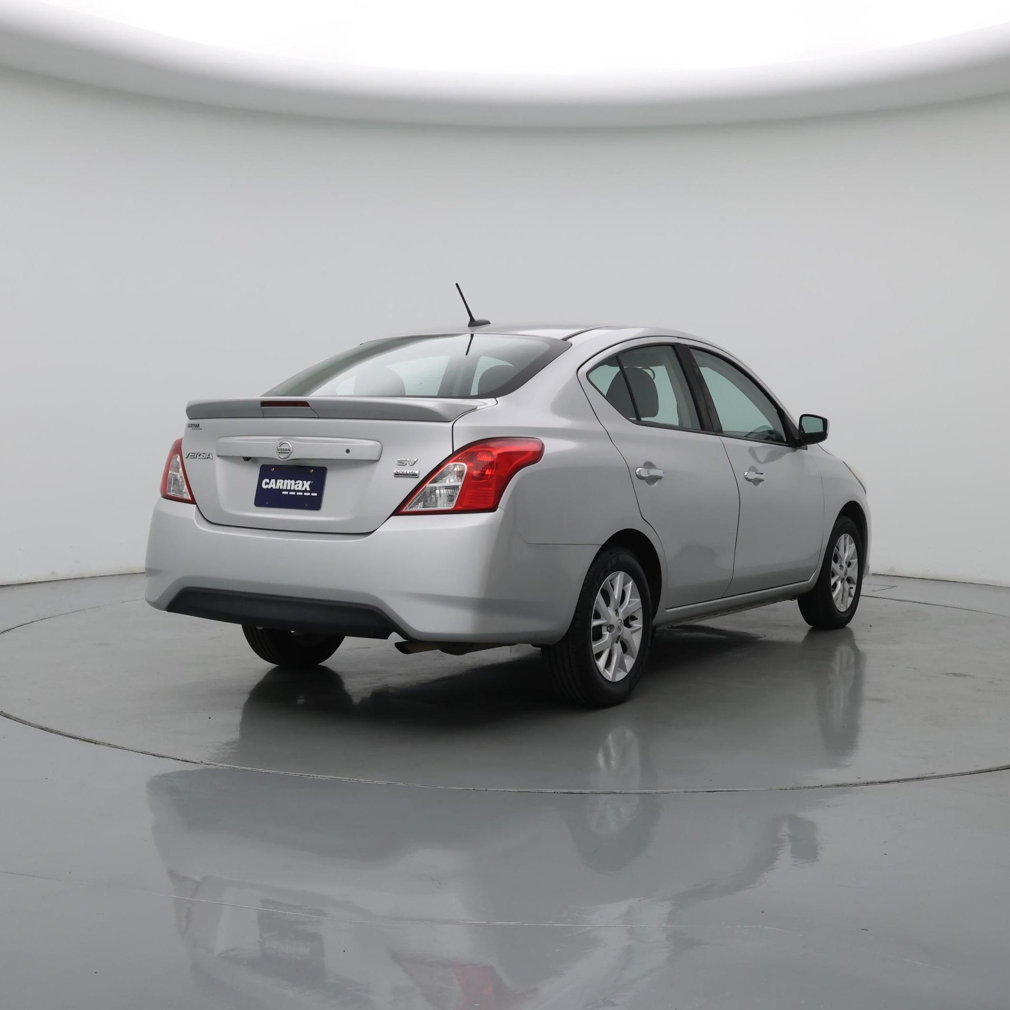 Thumbnail: 2018 Nissan Versa - 8