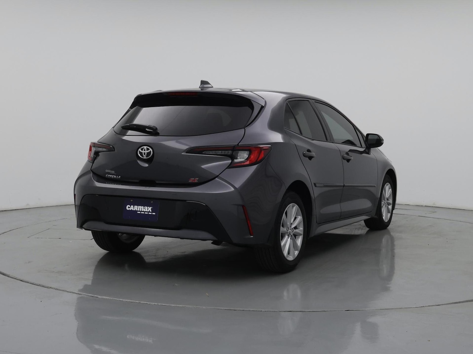 2025 Toyota Corolla Hatchback SE - Photo 9