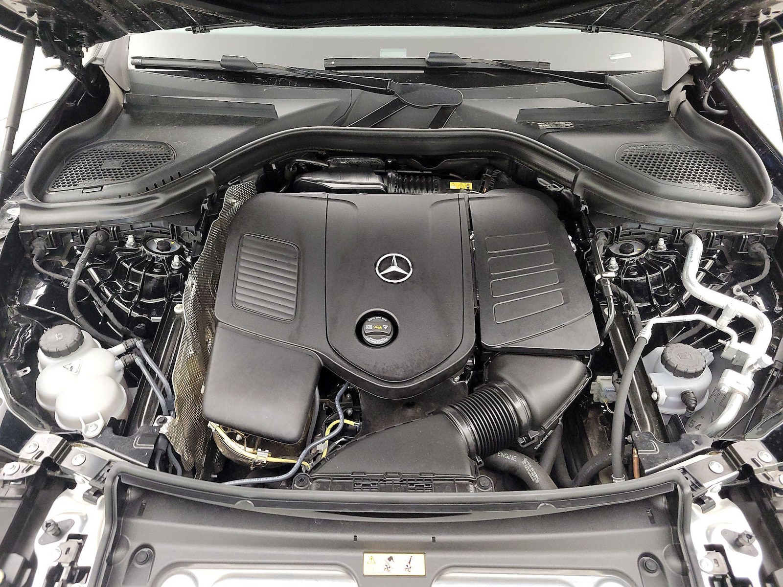 2025 Mercedes-Benz GLC Base - Photo 18