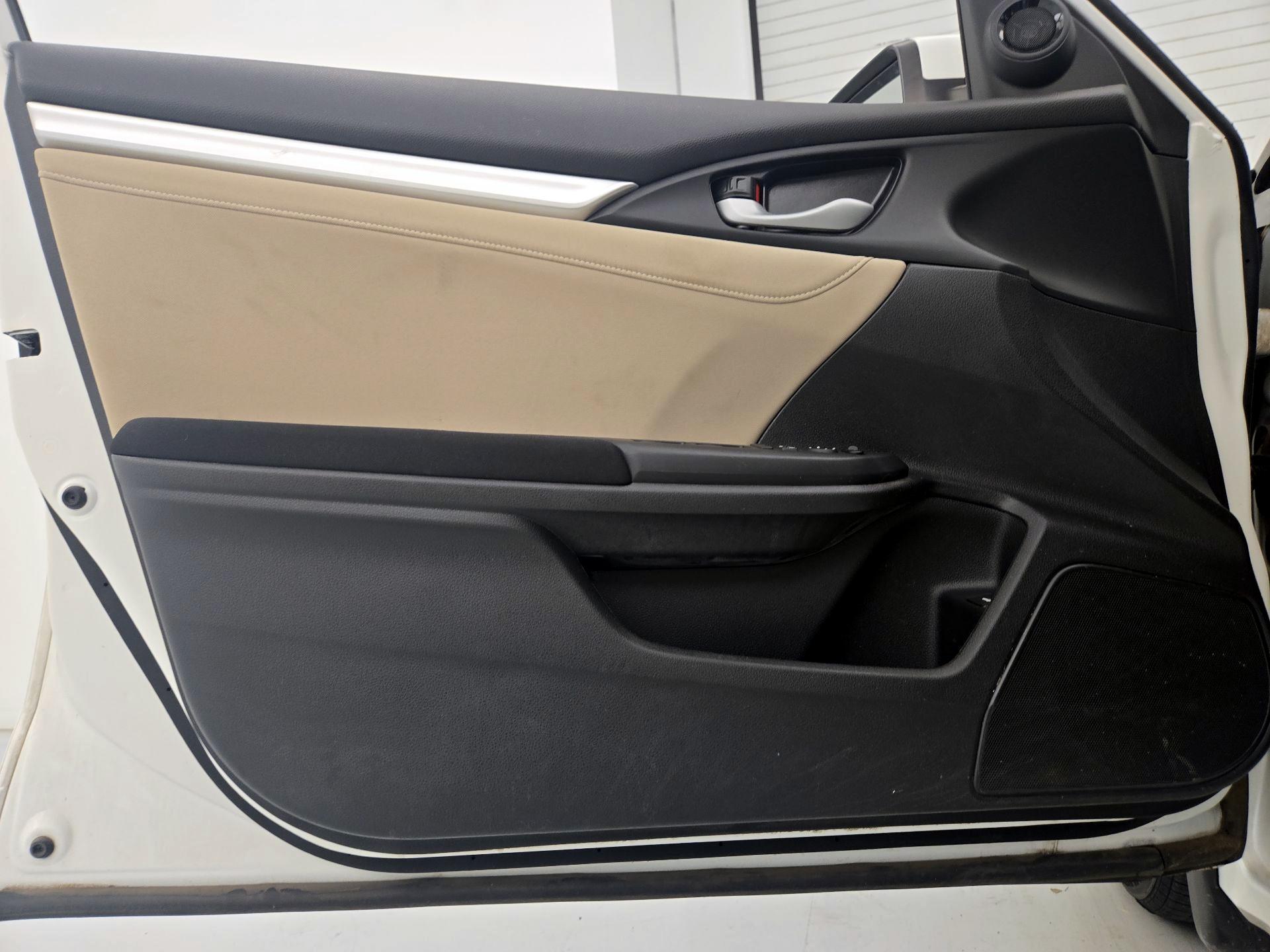 Thumbnail: 2018 Honda Civic - 10