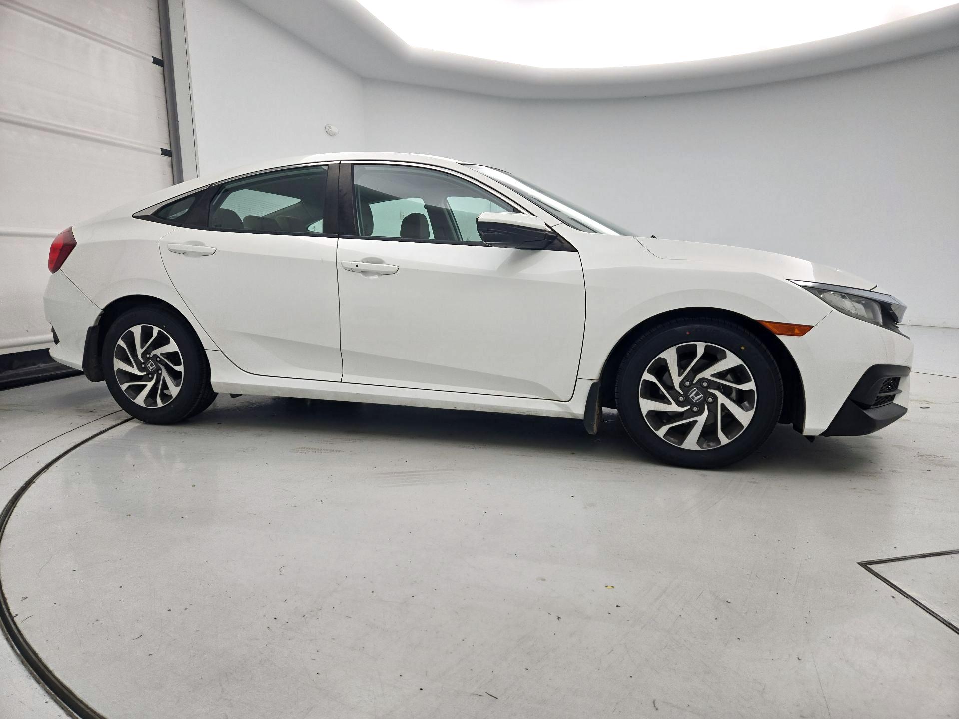 Thumbnail: 2018 Honda Civic - 4