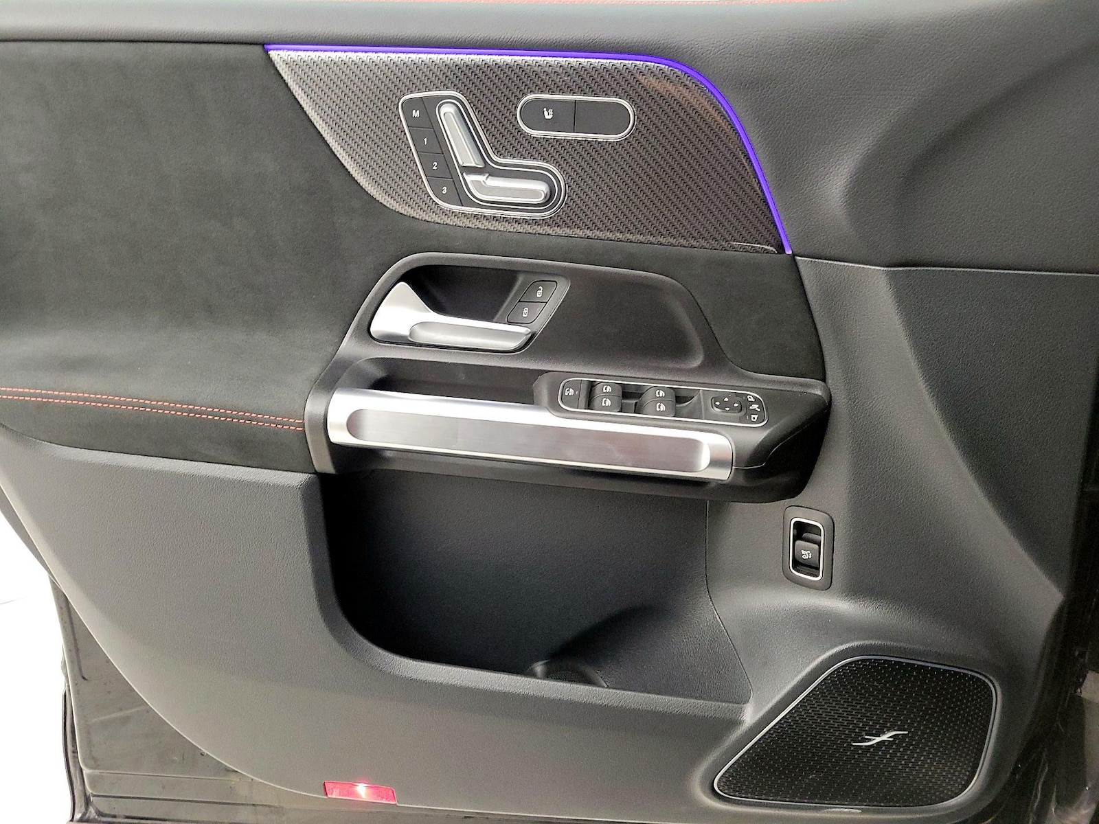2024 Mercedes-Benz GLB GLB35 AMG - Photo 13
