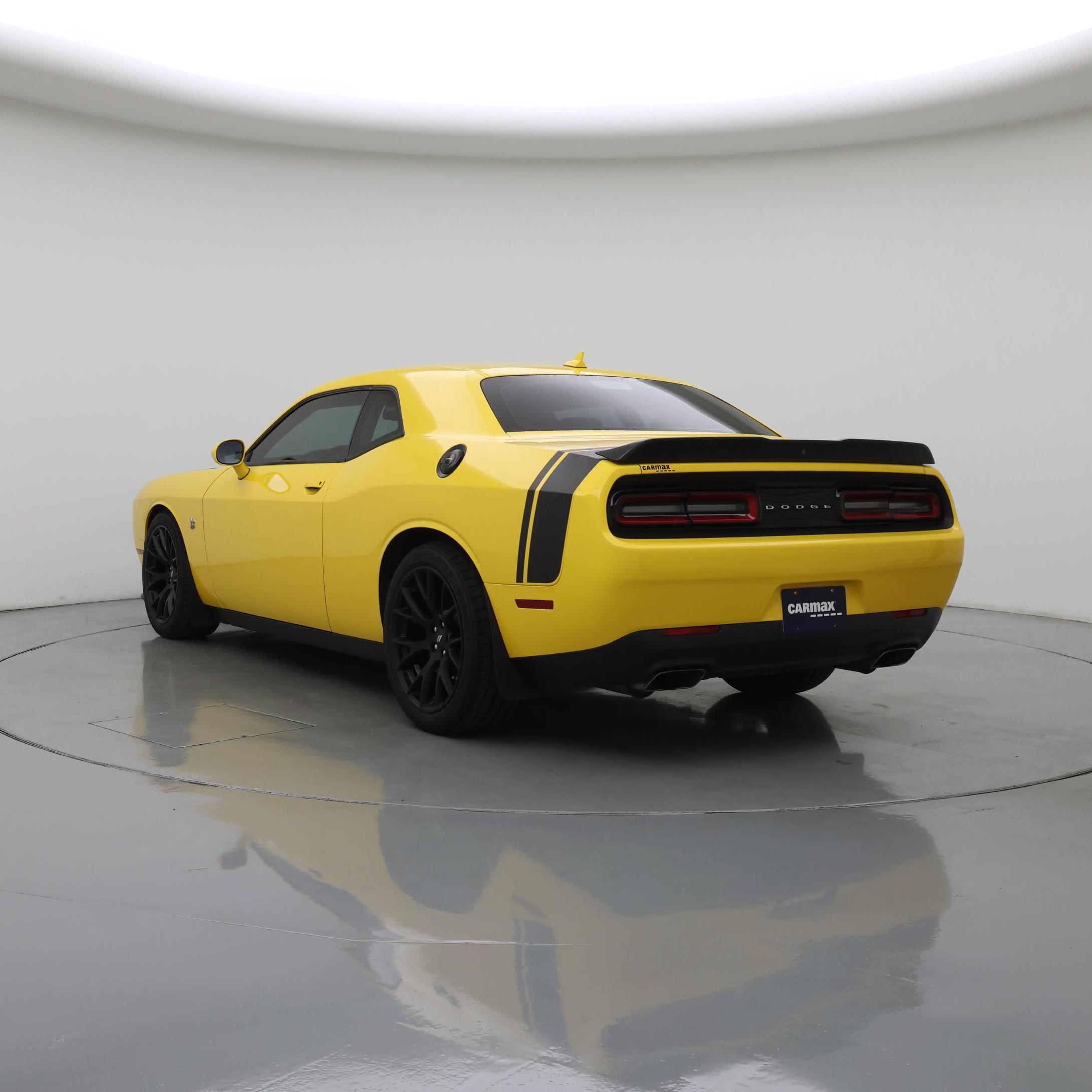 Thumbnail: 2017 Dodge Challenger - 2