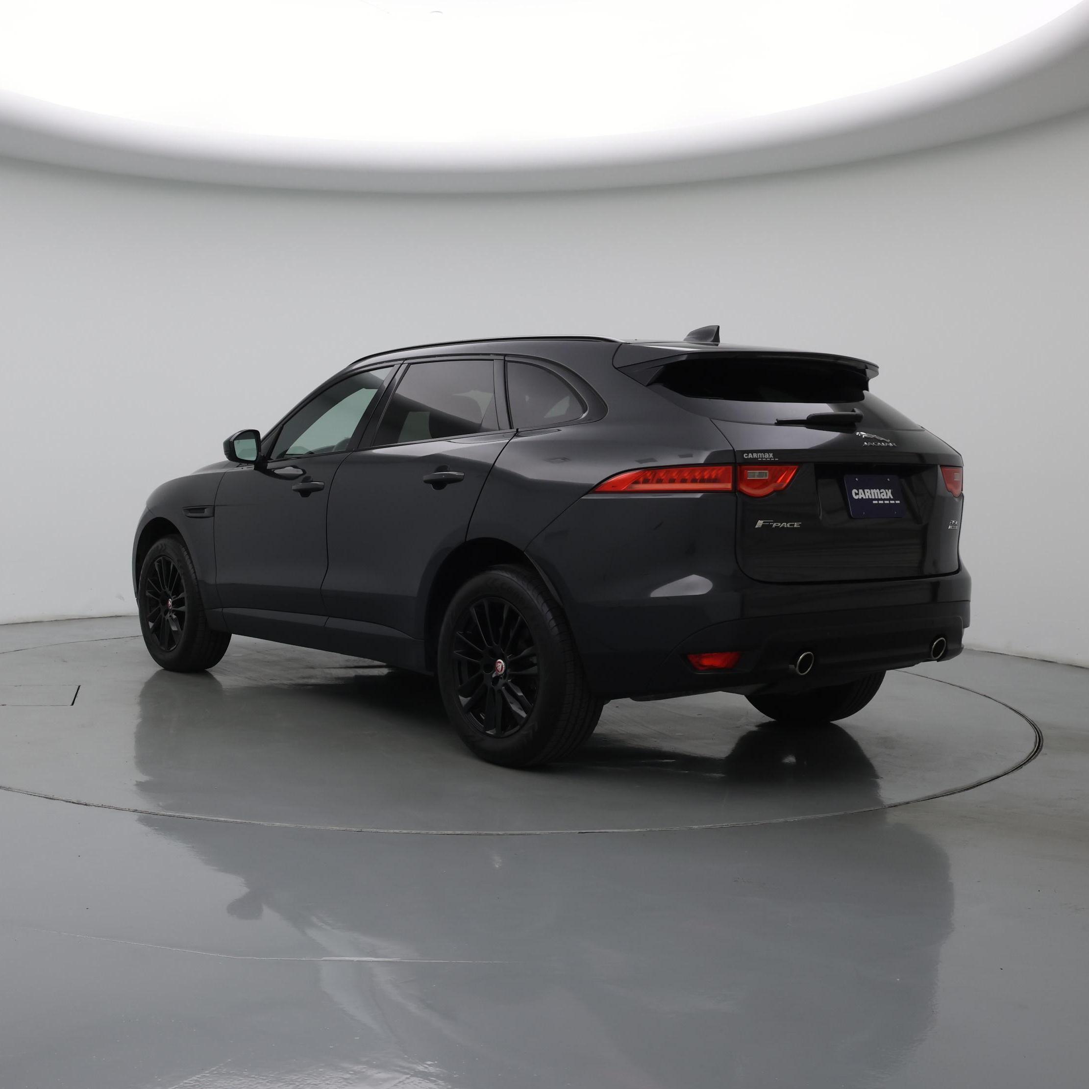 Thumbnail: 2018 Jaguar F-Pace - 2