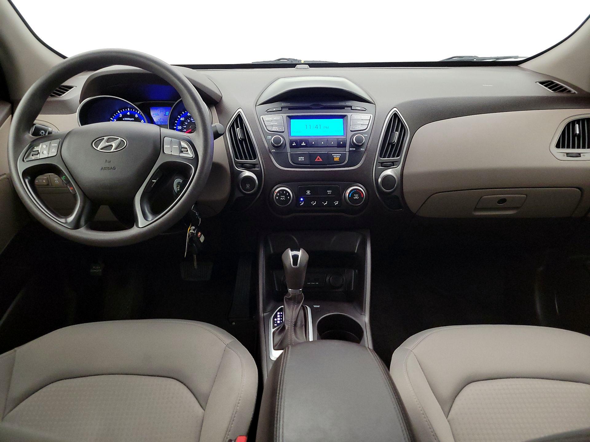 Thumbnail: 2014 Hyundai Tucson - 9