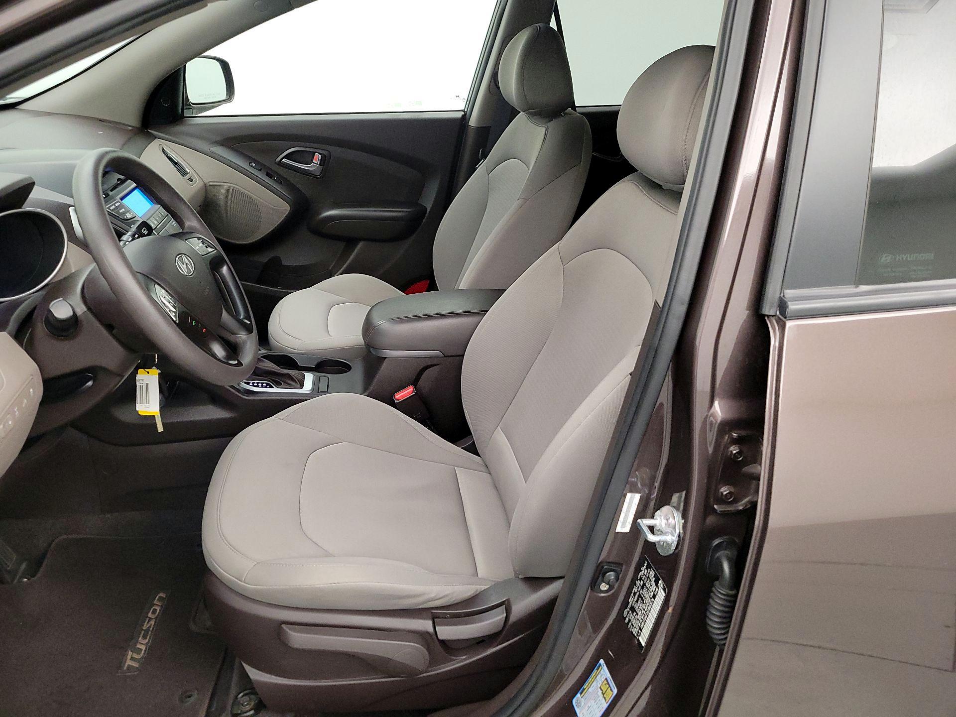Thumbnail: 2014 Hyundai Tucson - 11