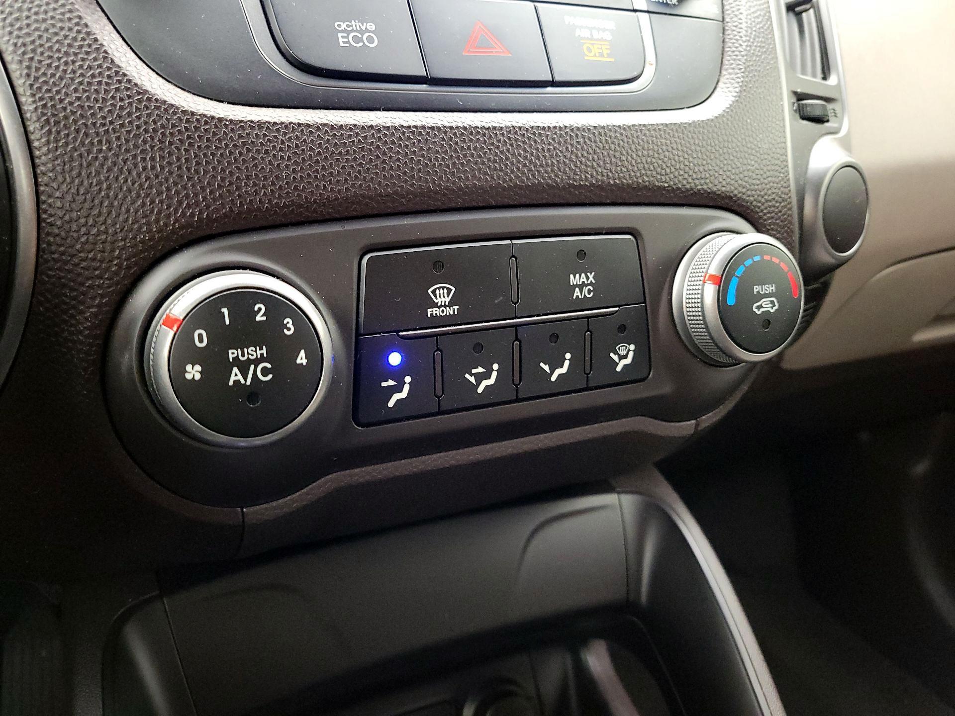 Thumbnail: 2014 Hyundai Tucson - 15