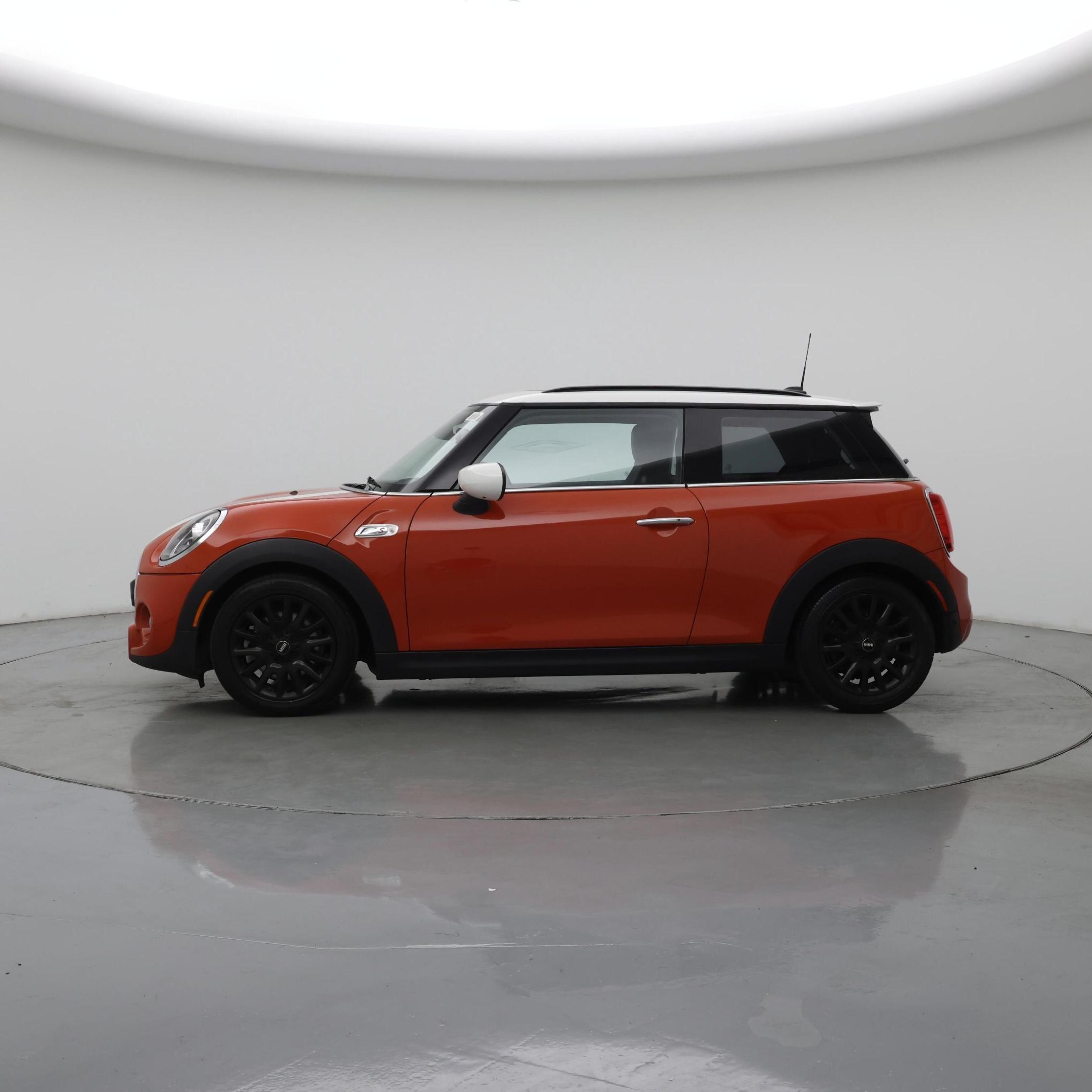 Thumbnail: 2020 MINI Cooper Hardtop - 3