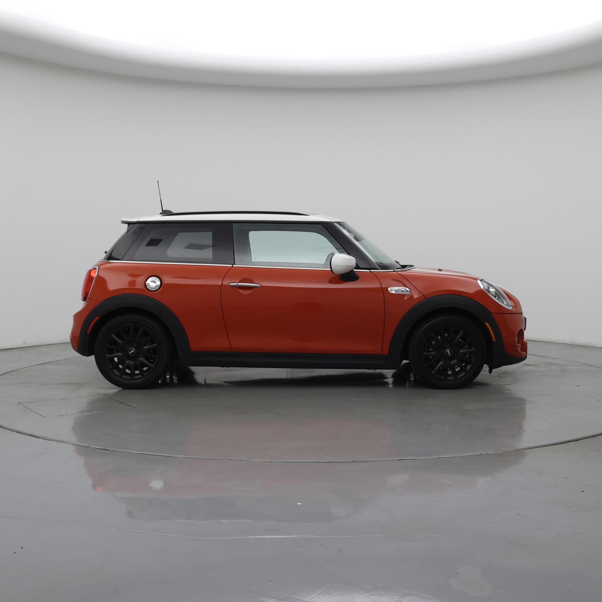 Thumbnail: 2020 MINI Cooper Hardtop - 7