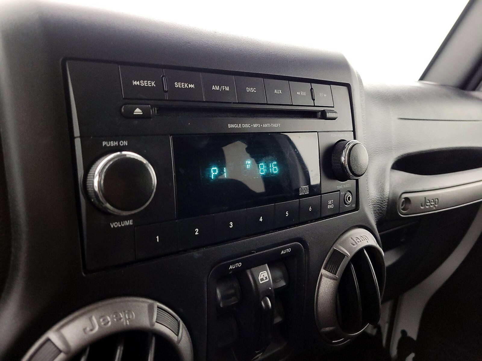 2016 Jeep Wrangler Unlimited Sport S - Photo 14