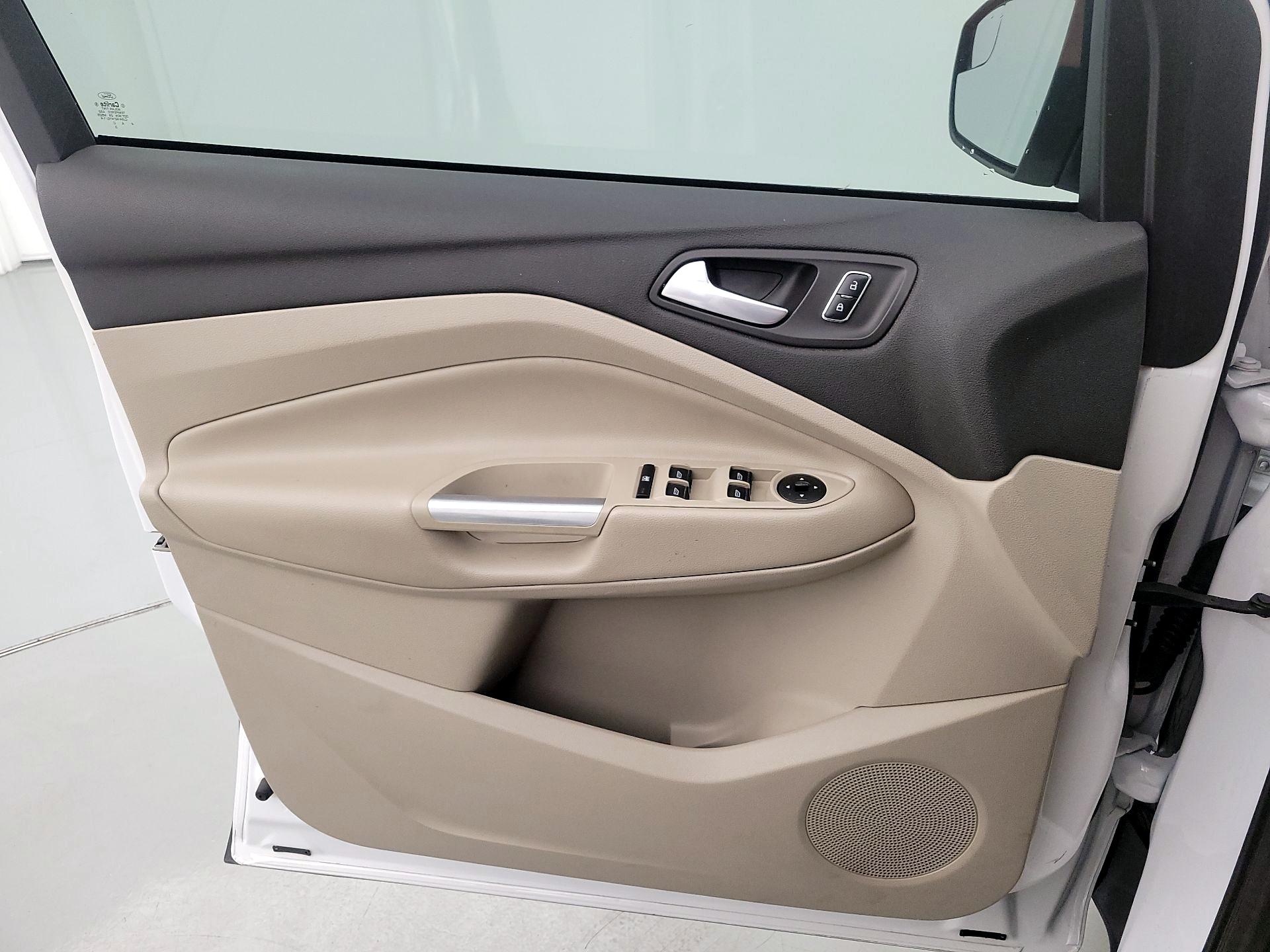 Thumbnail: 2015 Ford Escape - 12