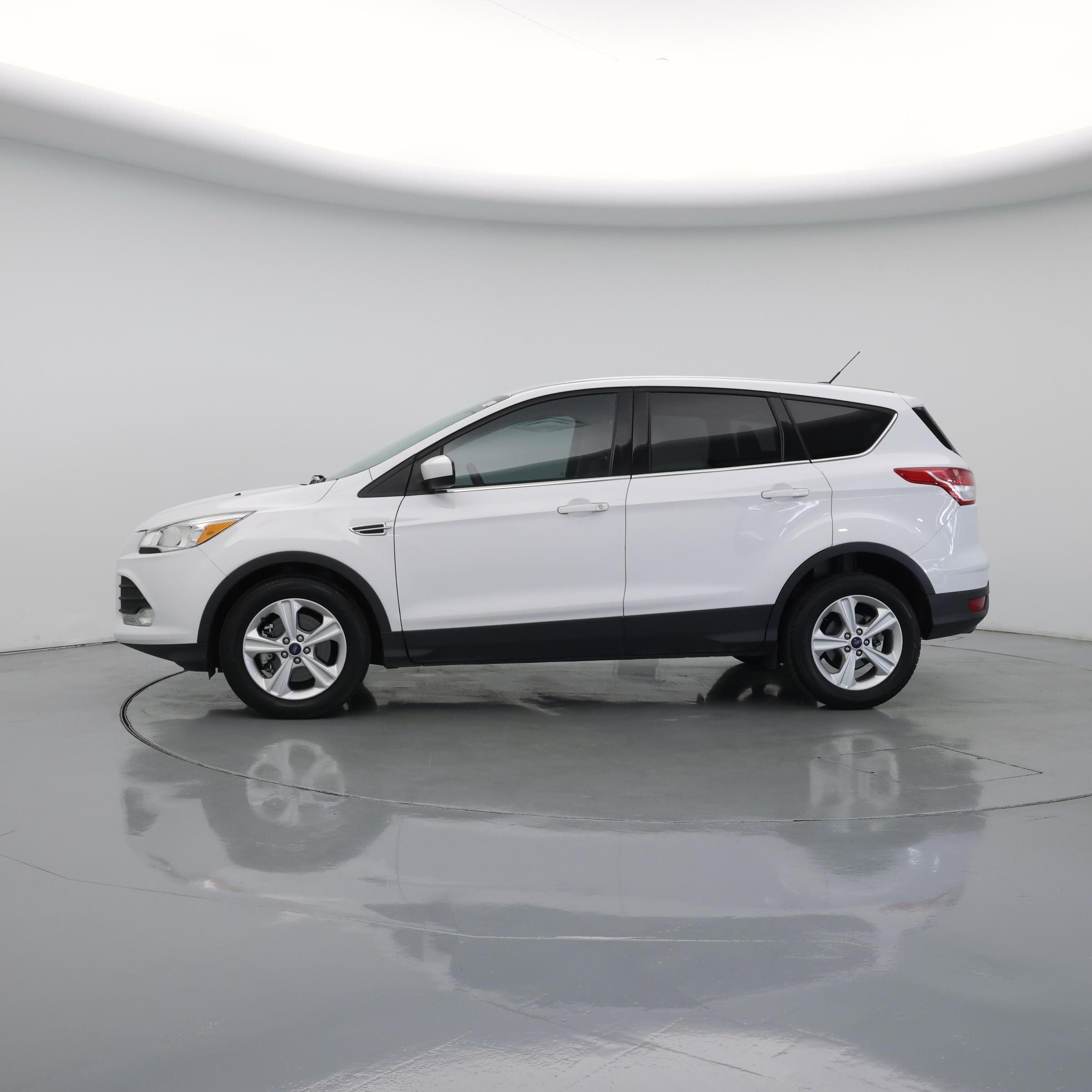 Thumbnail: 2015 Ford Escape - 3