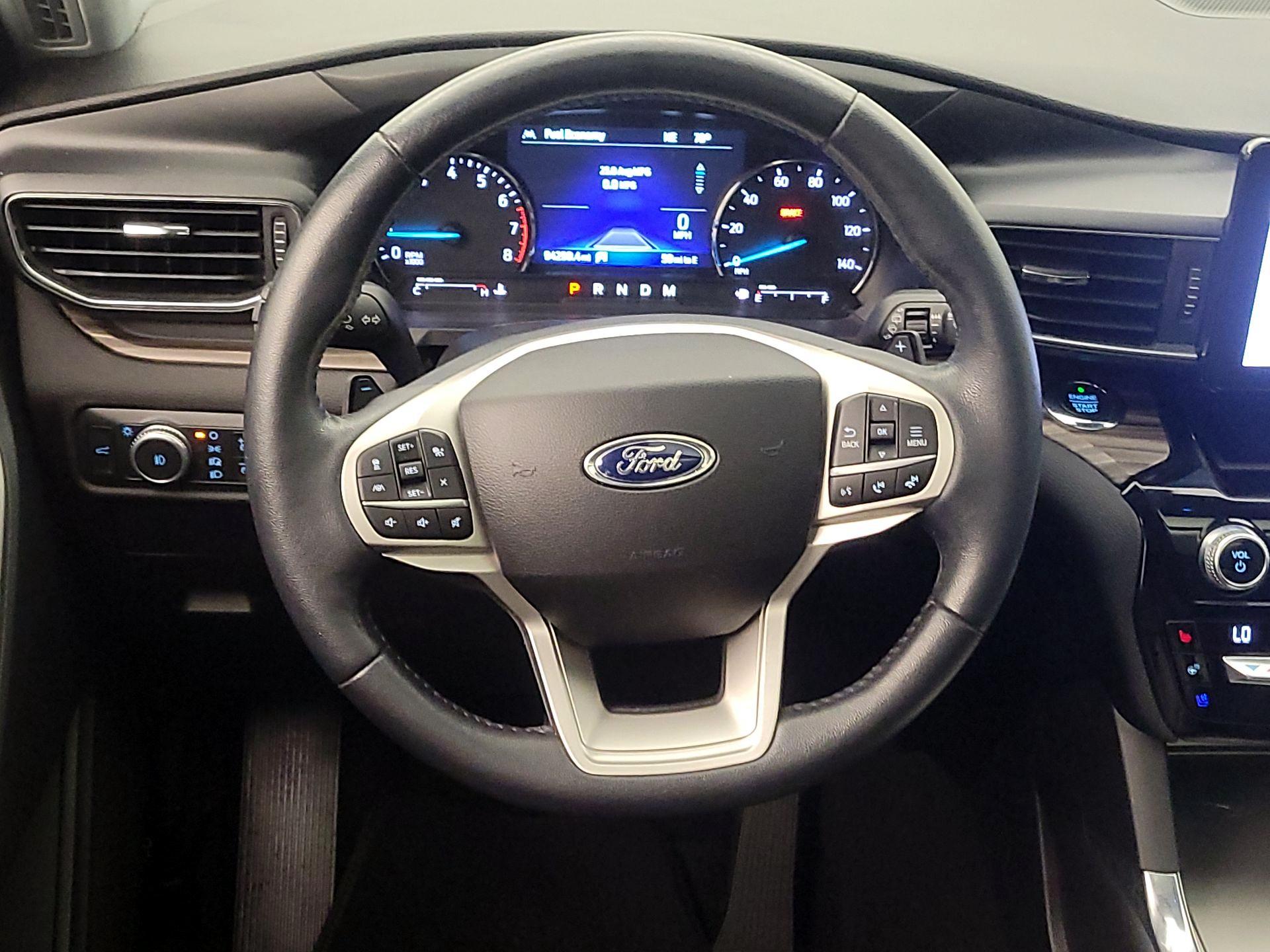 Thumbnail: 2021 Ford Explorer - 10