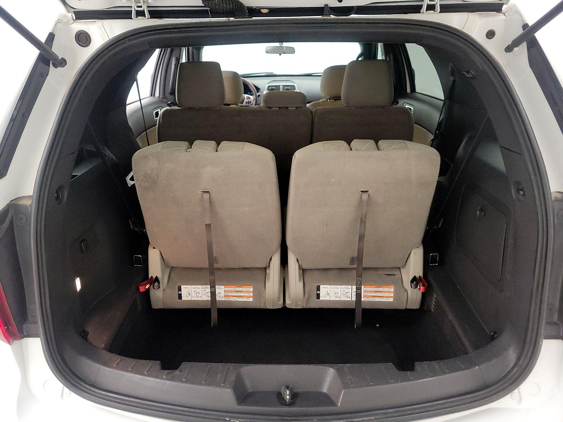 Thumbnail: 2015 Ford Explorer - 20