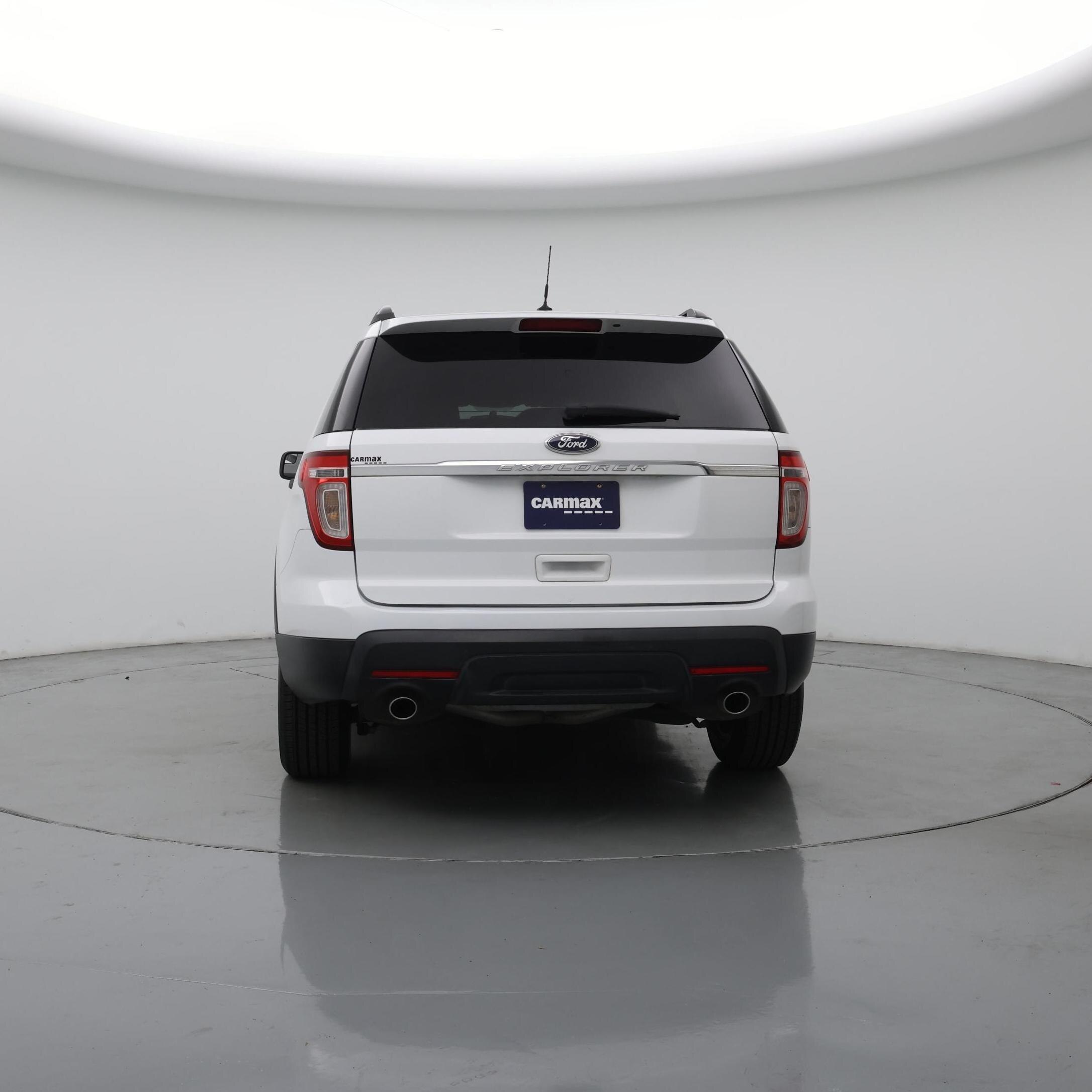 Thumbnail: 2015 Ford Explorer - 6