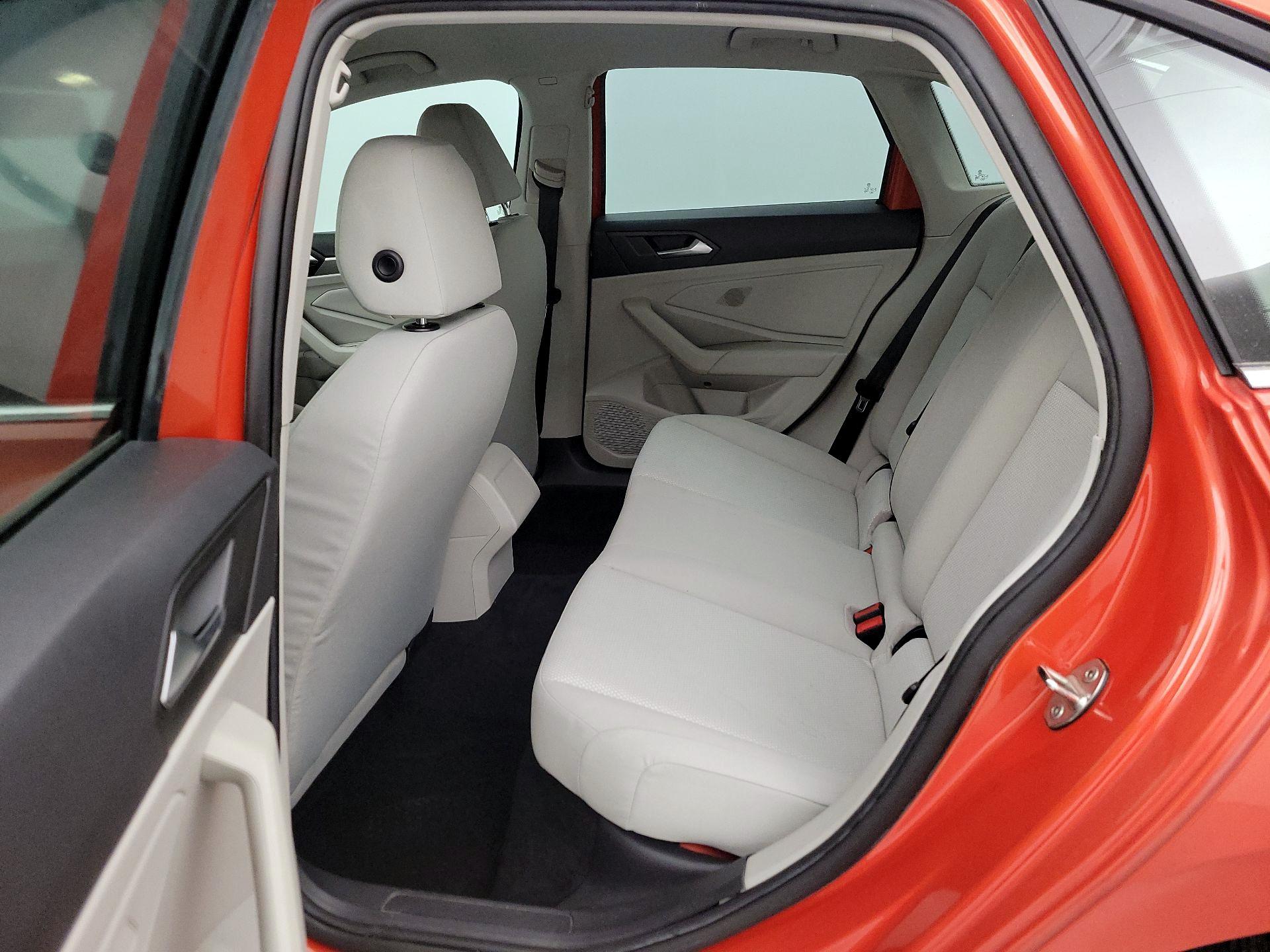 Thumbnail: 2019 Volkswagen Jetta - 19