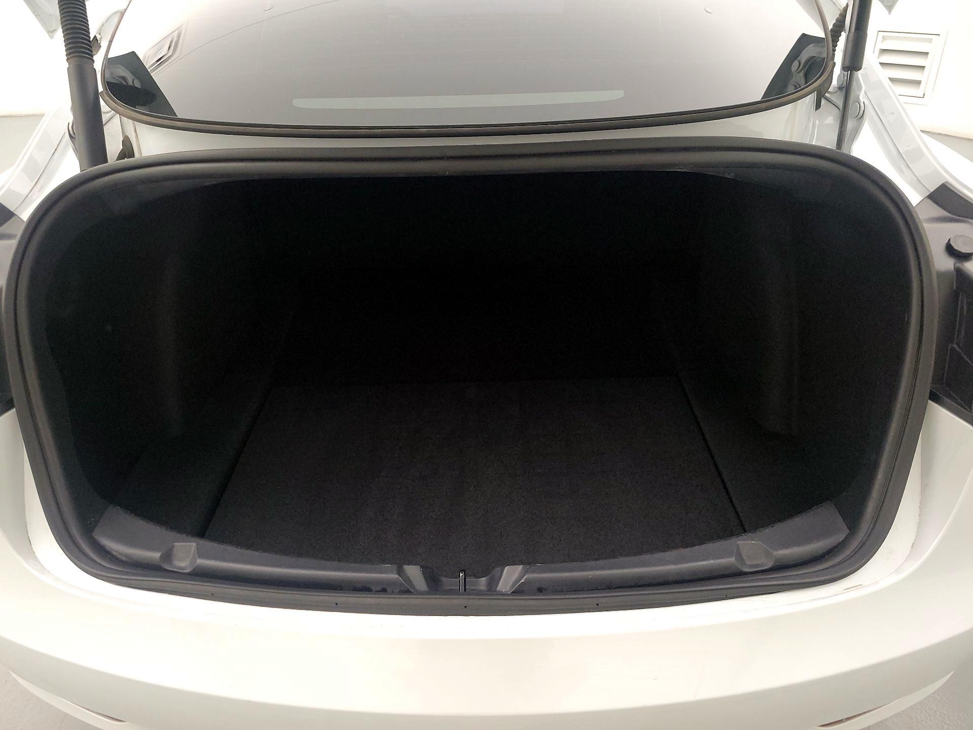 Thumbnail: 2023 Tesla Model 3 - 20
