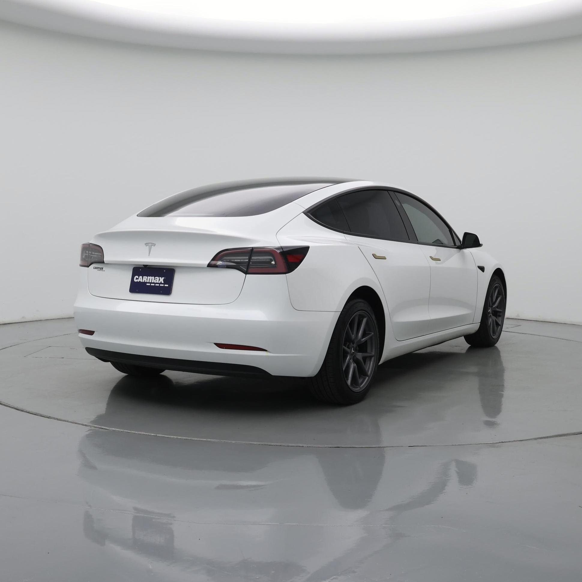 Thumbnail: 2023 Tesla Model 3 - 8