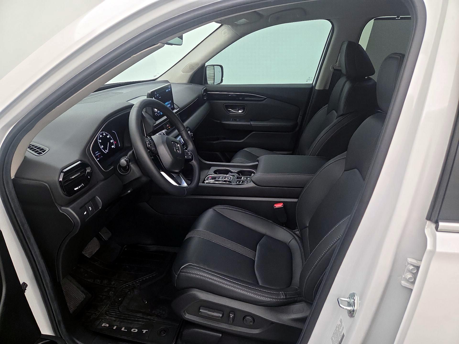 Thumbnail: 2025 Honda Pilot - 11
