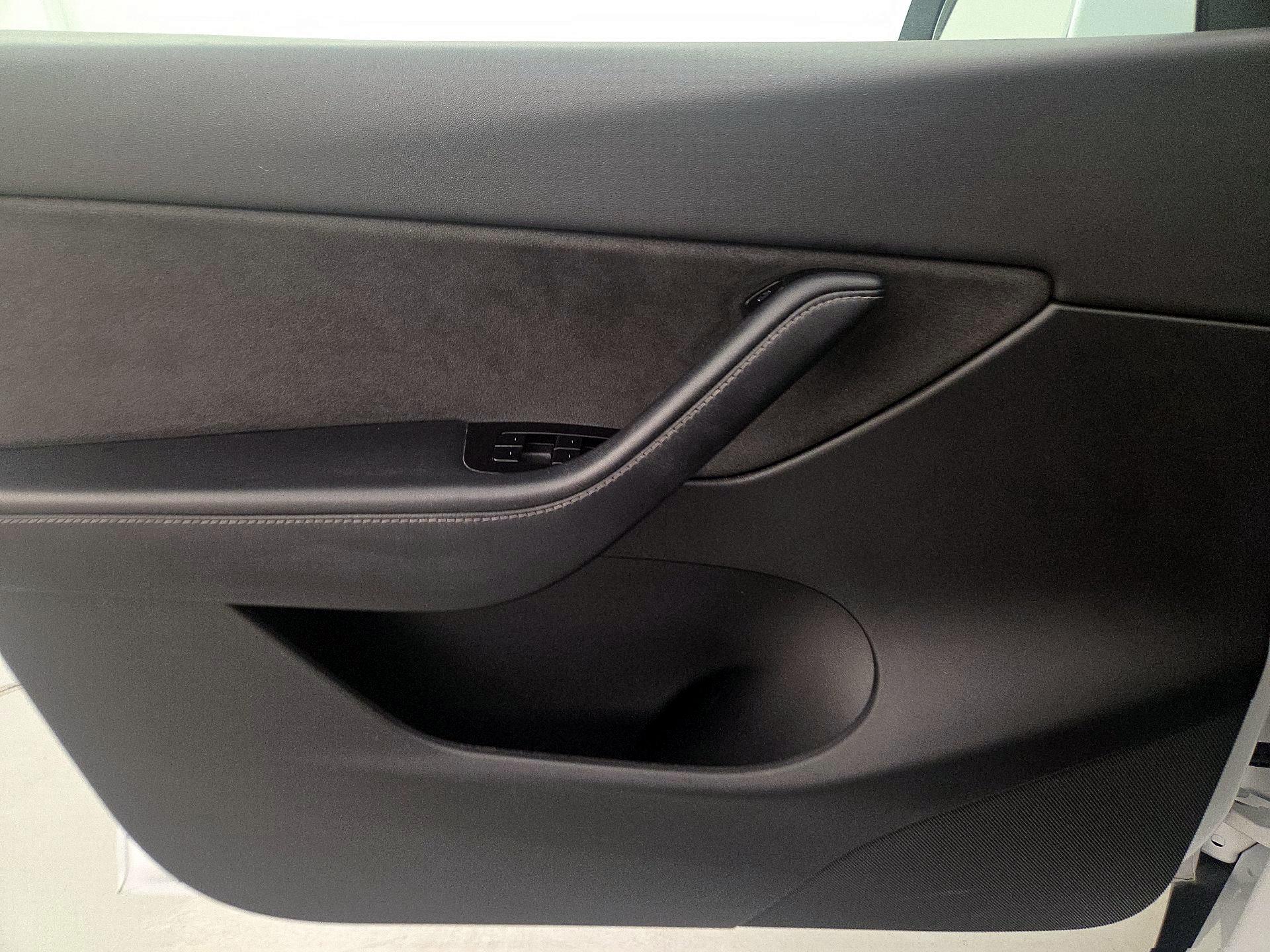 Thumbnail: 2021 Tesla Model Y - 12