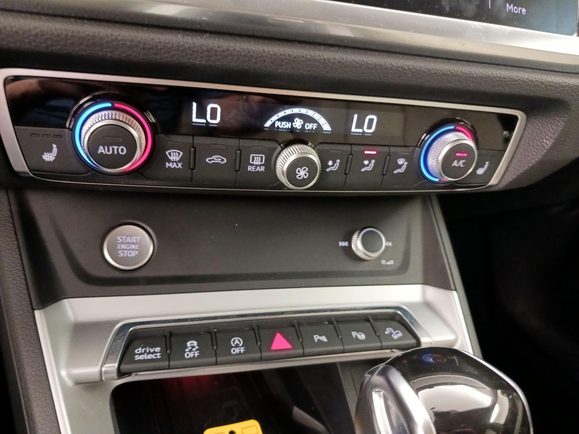 Thumbnail: 2020 Audi Q3 - 17