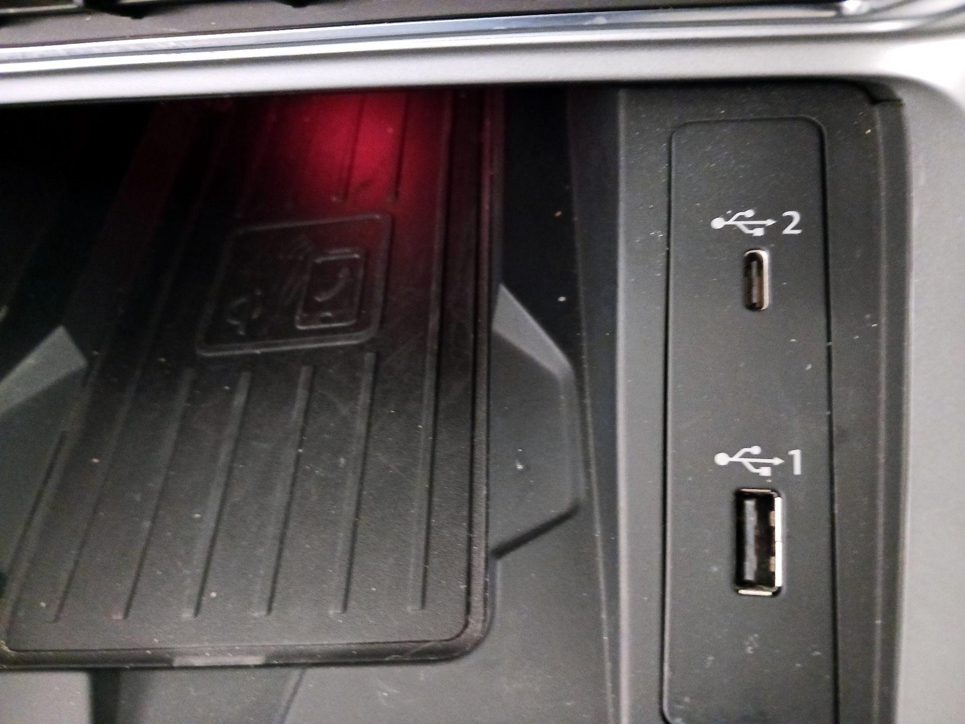 Thumbnail: 2020 Audi Q3 - 19