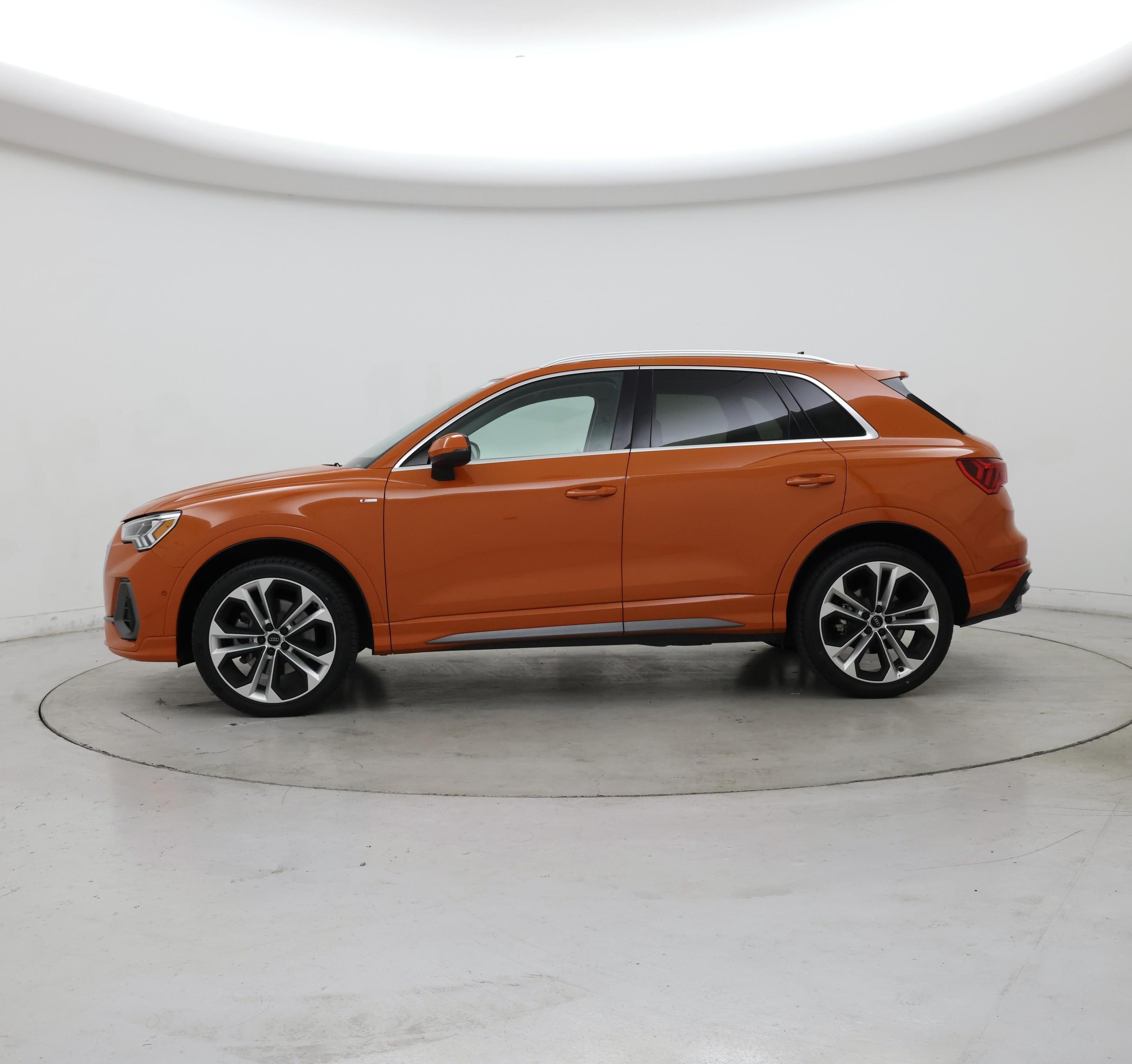 Thumbnail: 2020 Audi Q3 - 3