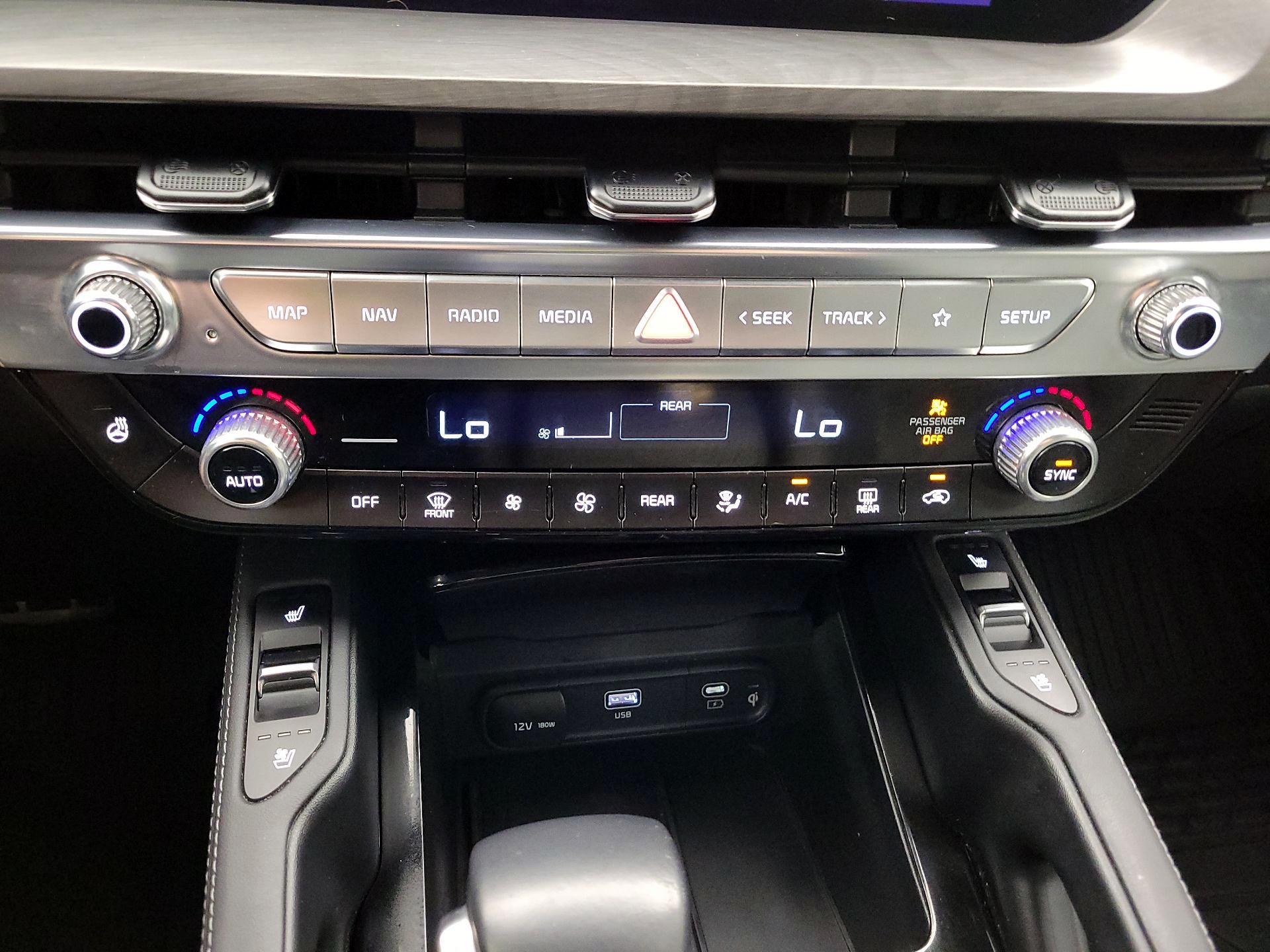 Thumbnail: 2023 Kia Telluride - 17
