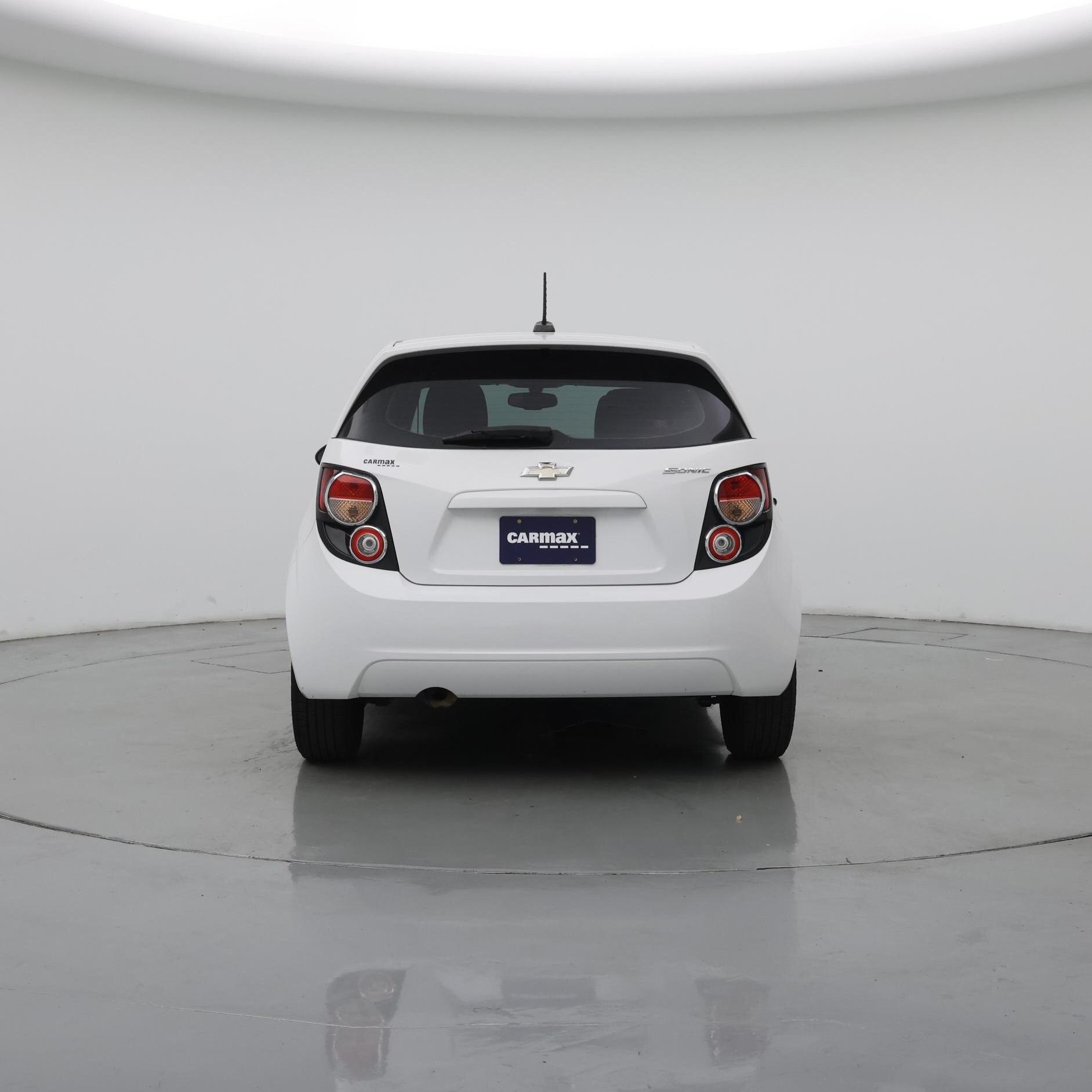 Thumbnail: 2016 Chevrolet Sonic - 6