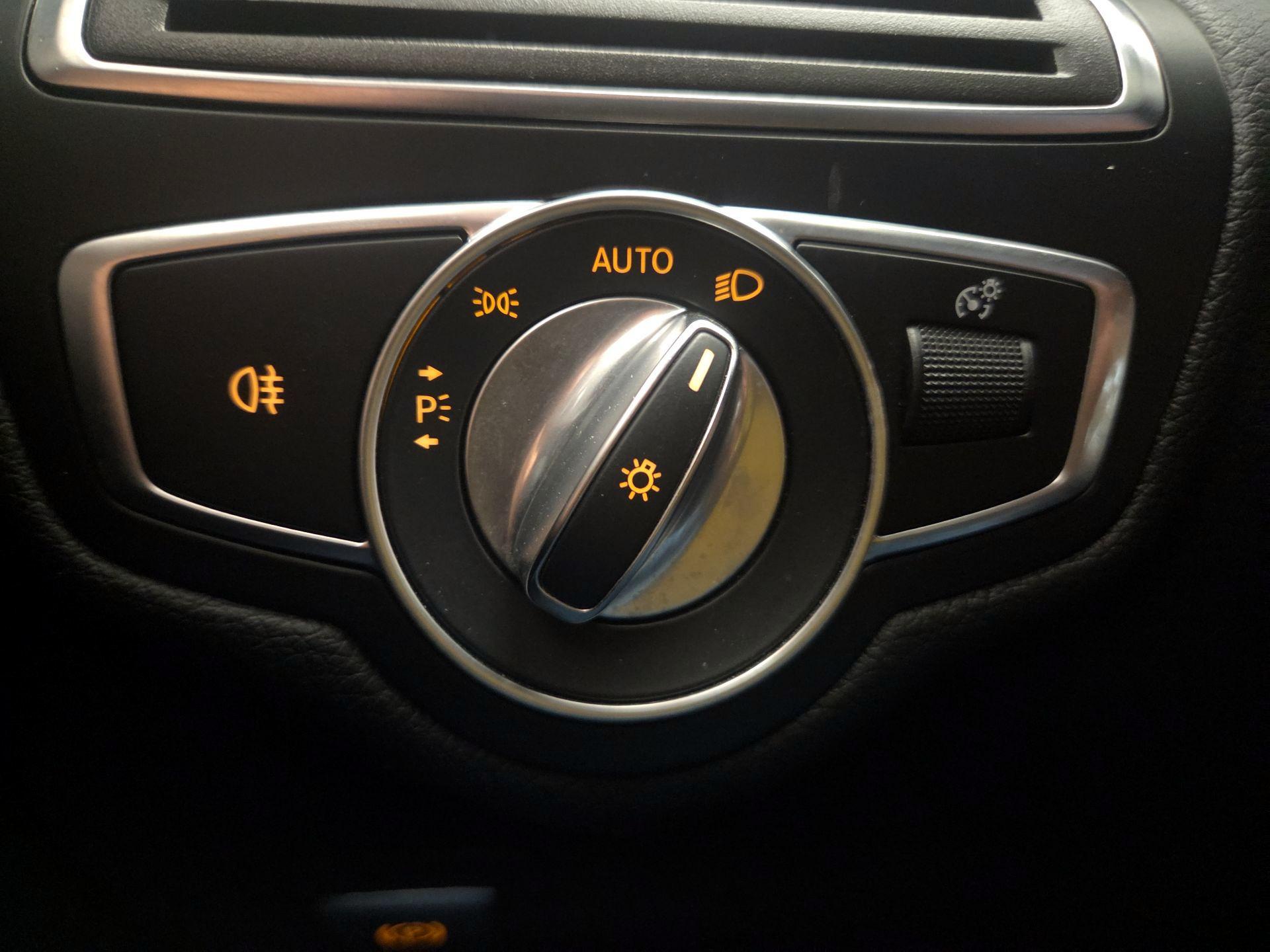 Thumbnail: 2019 Mercedes-Benz C-Class - 13