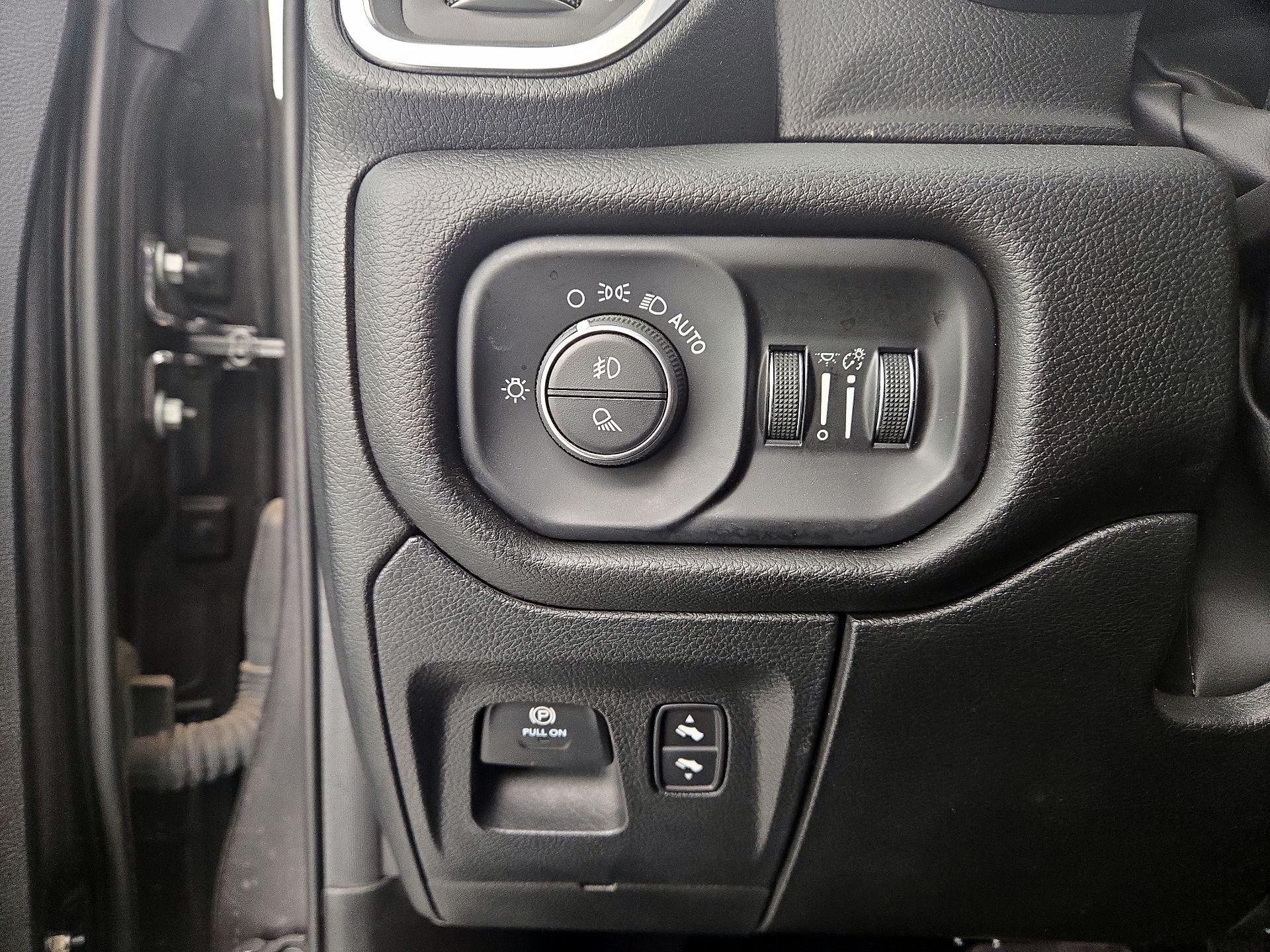 Thumbnail: 2024 RAM 1500 - 13