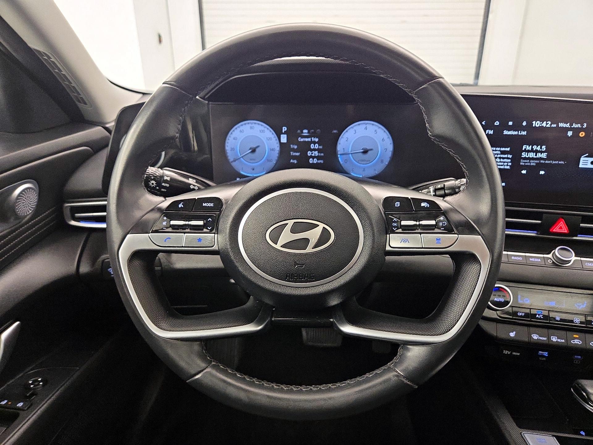 Thumbnail: 2024 Hyundai Elantra - 10